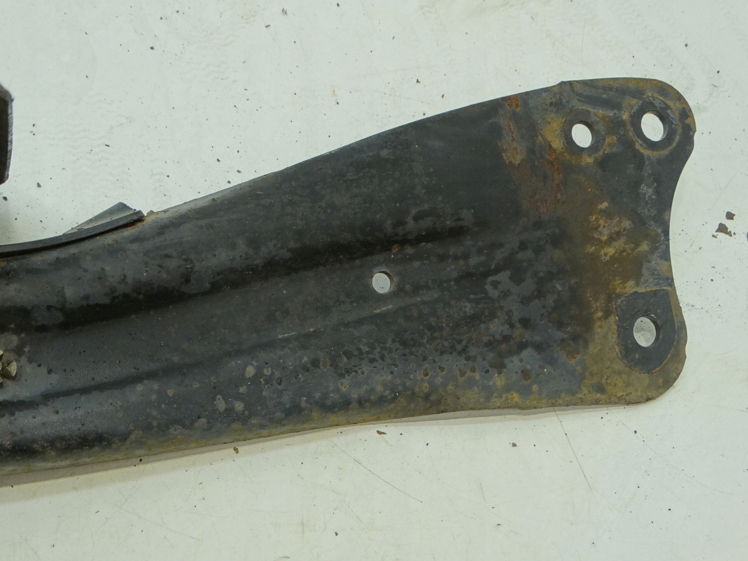 Querlenker Achsträgers links heck VW GOLF VI PLUS 2.0TDI 1K0501475