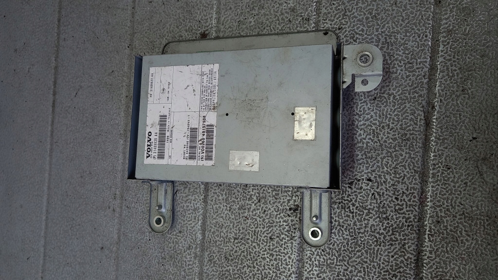 WZMACNIACZ RADIA VOLVO V40 II 31409935AA