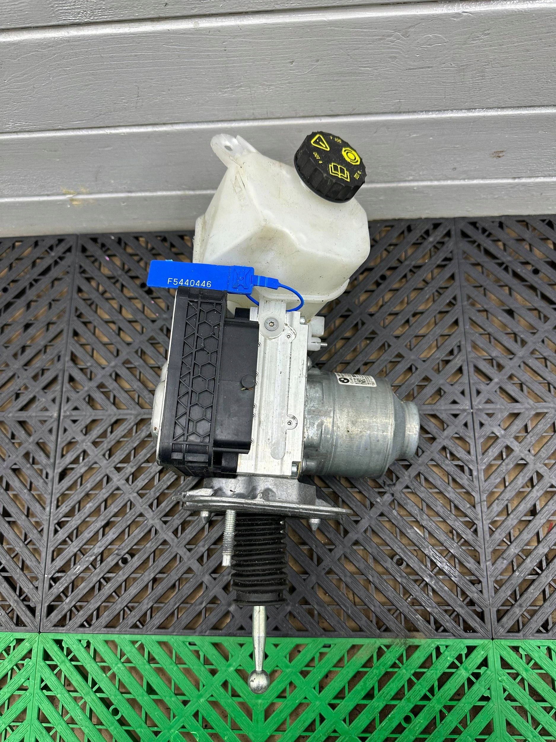 pump ABS BMW 7 G70 5A8B10201