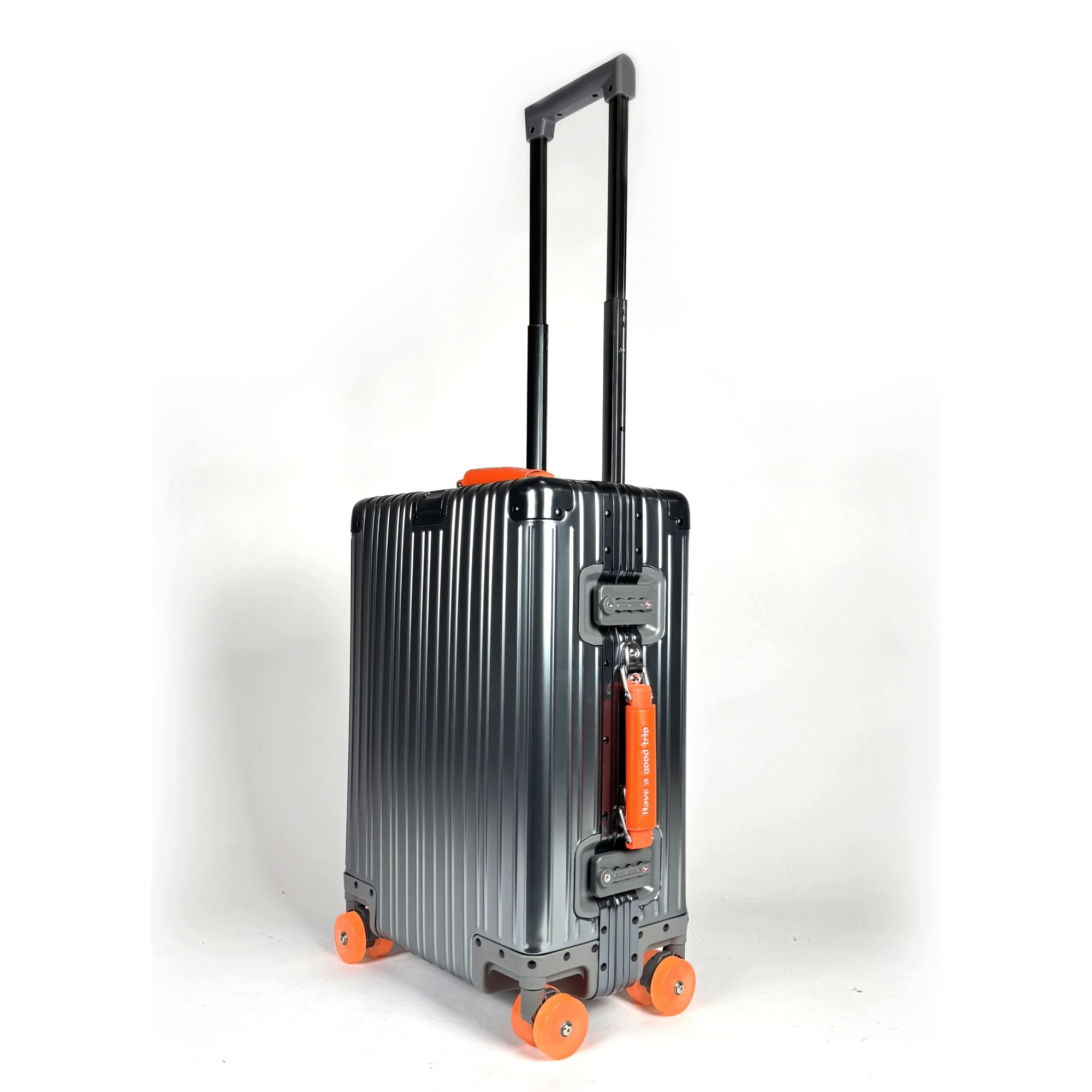 Travio Walizka 20" podróżna szara aluminiowa z zamkiem Tsa, Usb Type-C 36L