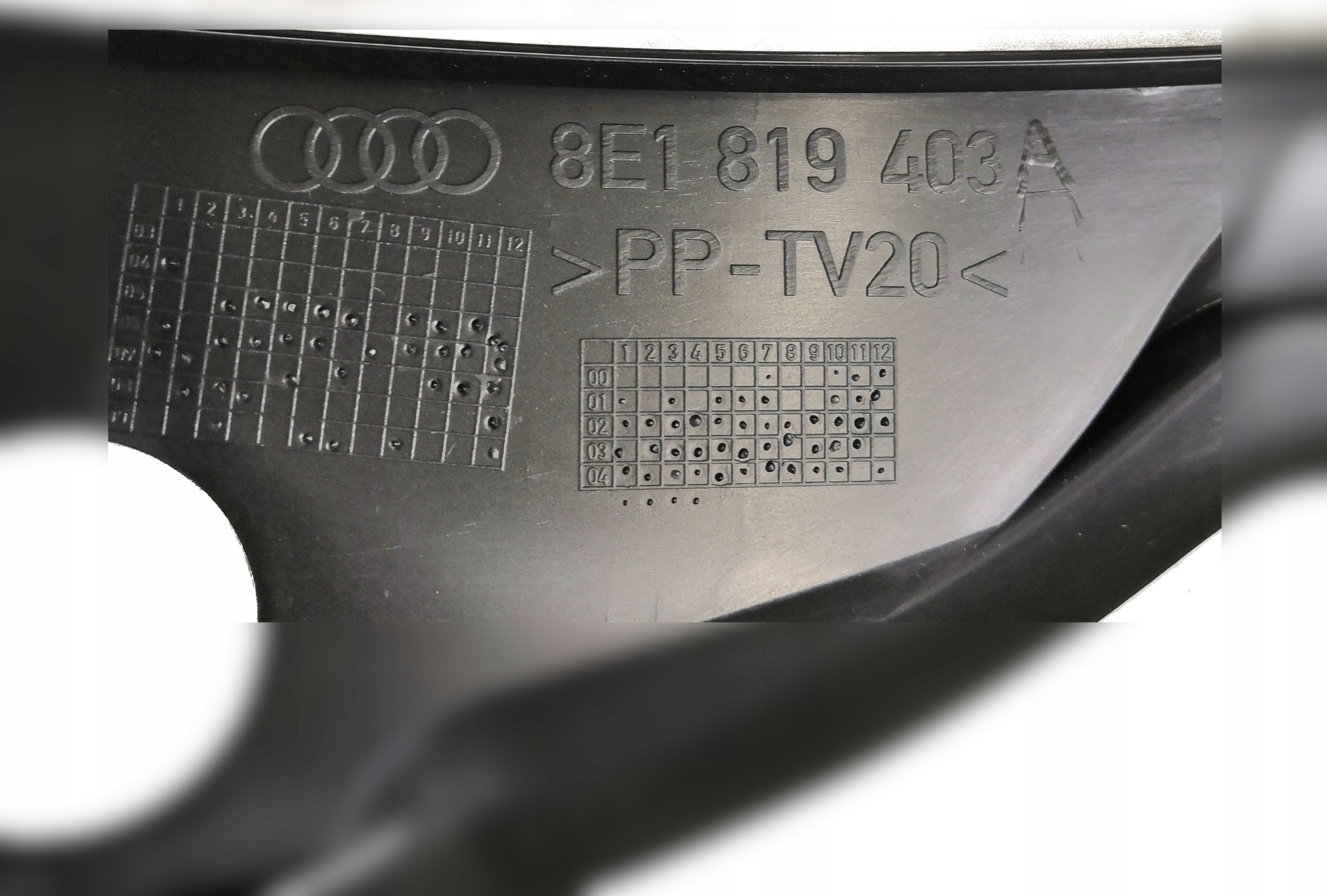 NOWE ORYG PODSZYBIE RYNIENKA AUDI A4 B6 B7 OD ASO Producent części Audi OE