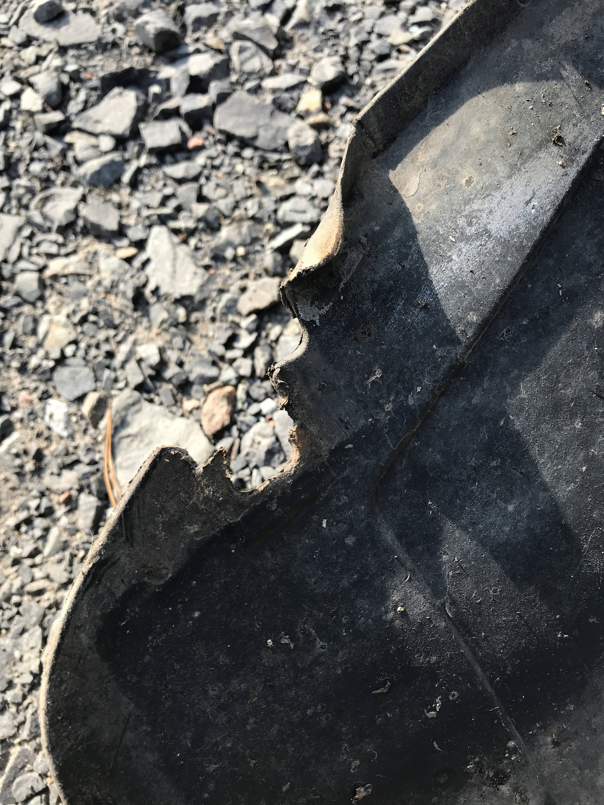 mudguard right front part rear MERCEDES W220