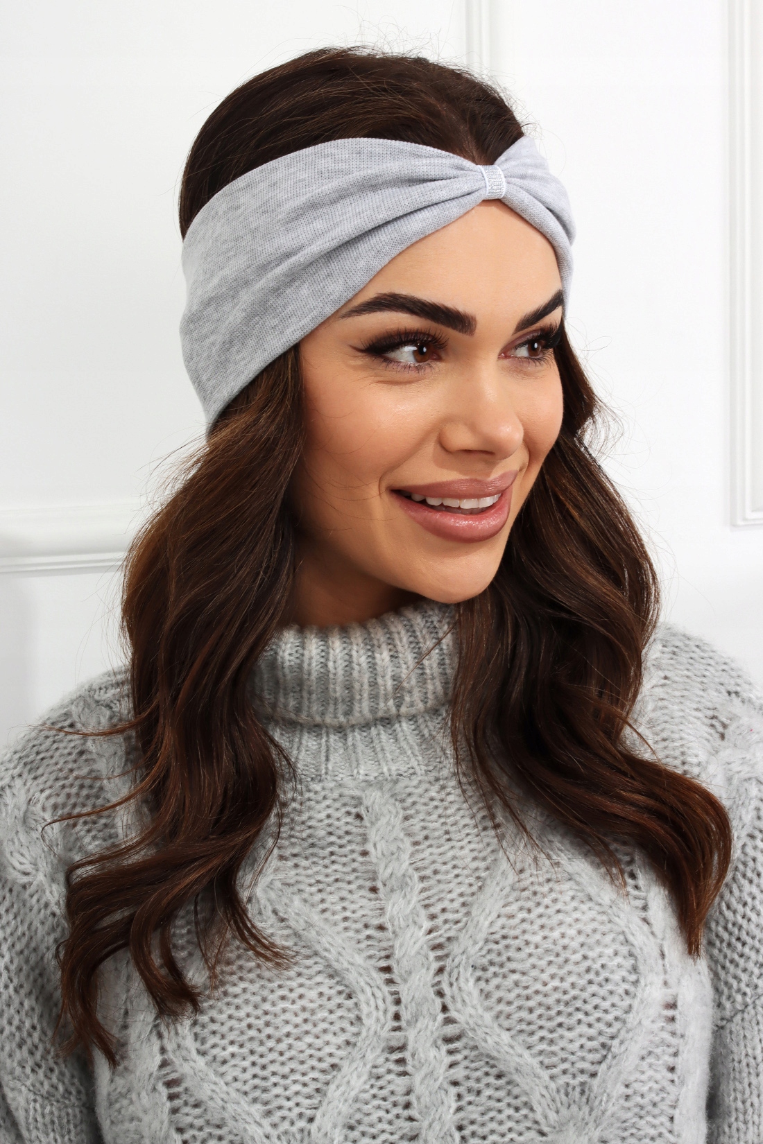 OPASKA DAMSKA NA GŁOWĘ USZY NAUSZNIKI TURBAN WĘZEŁ CIEPŁA PRZEPLATANA KOLOR Materiał dominujący inny