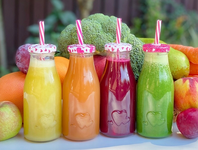 WYCISKARKA WOLNOOBROTOWA KUVINGS EVO820 PLUS do soków z owoców i warzyw Kod producenta EVO820 Plus