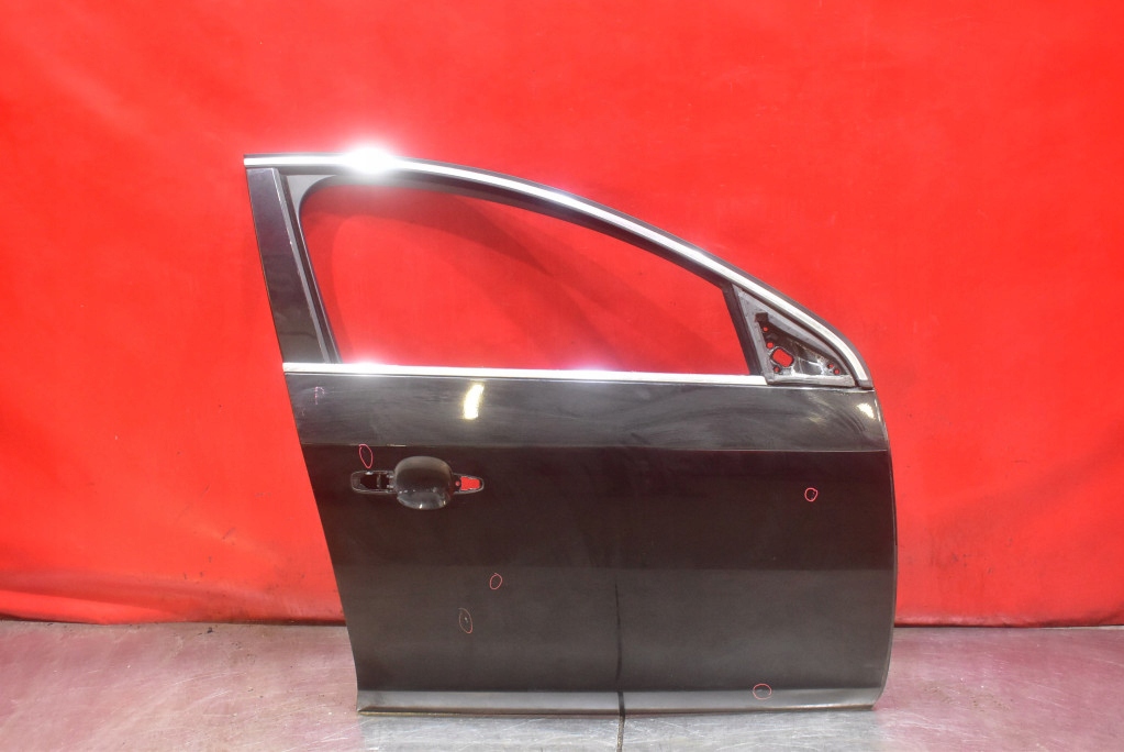 DRZWI PRAWE PRZÓD PRZEDNIE CZARNE VOLVO S60 2 II LIFT 13-20