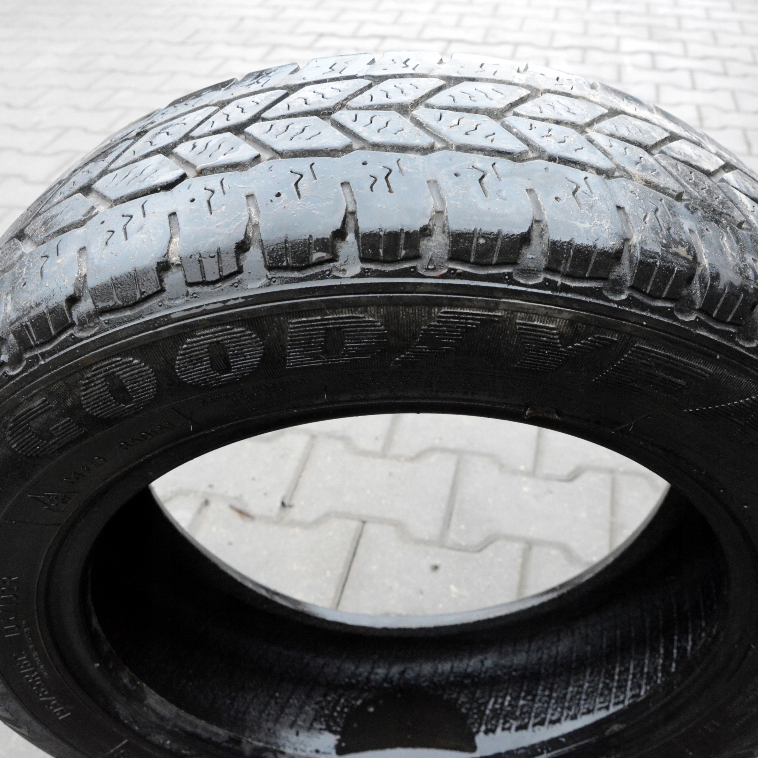 Opona Goodyear Cargo Ultra Grip 195/65 R16C Klasa premium