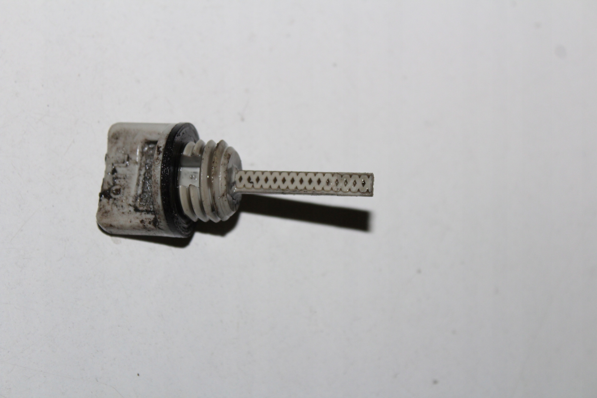 2M KOSA STIHL FS 64-4 GX 31 korek oleju bagnet