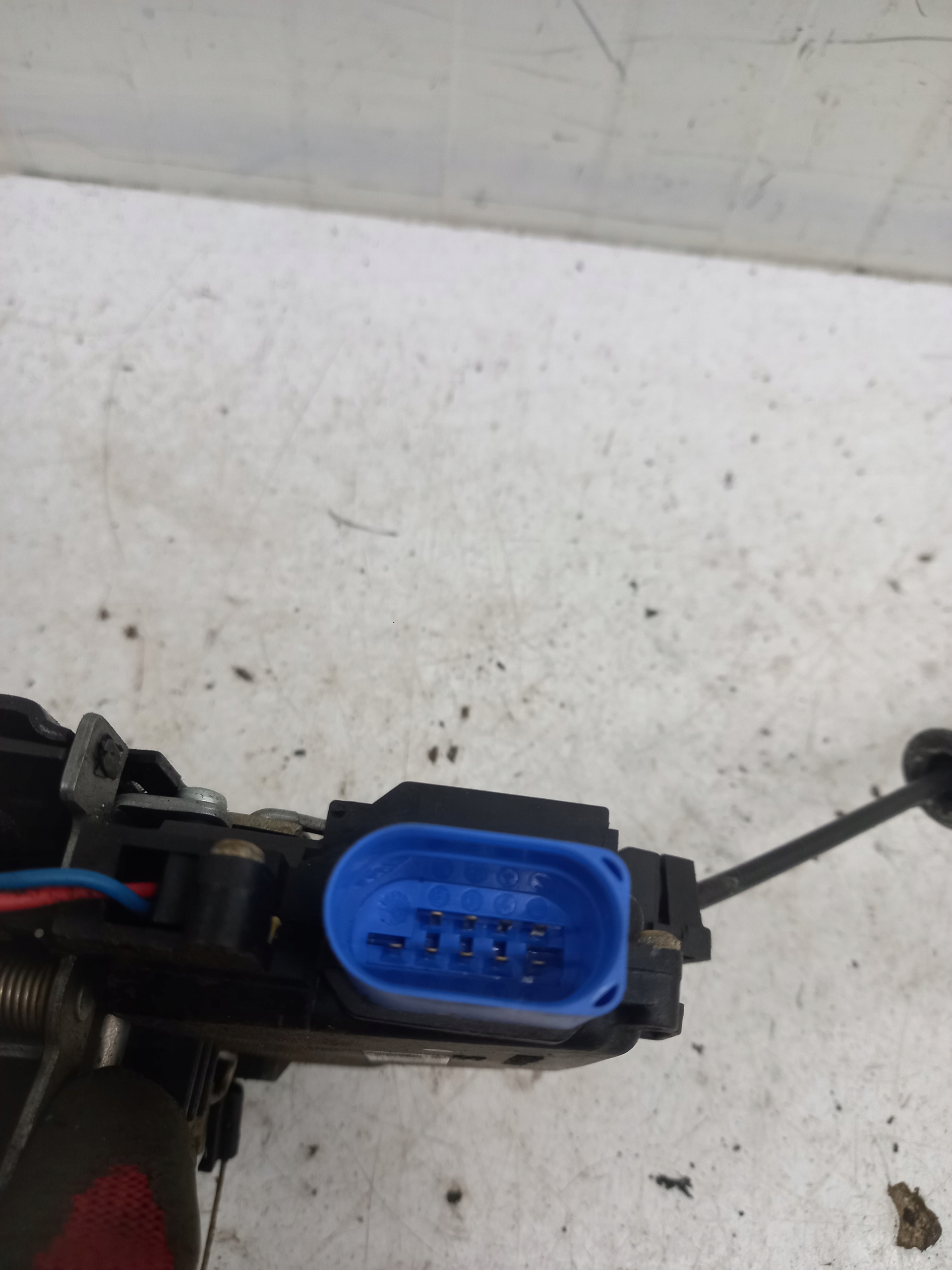 lock door CENTRALNY left front SKODA OCTAVIA 2 9 PIN 3D1837015