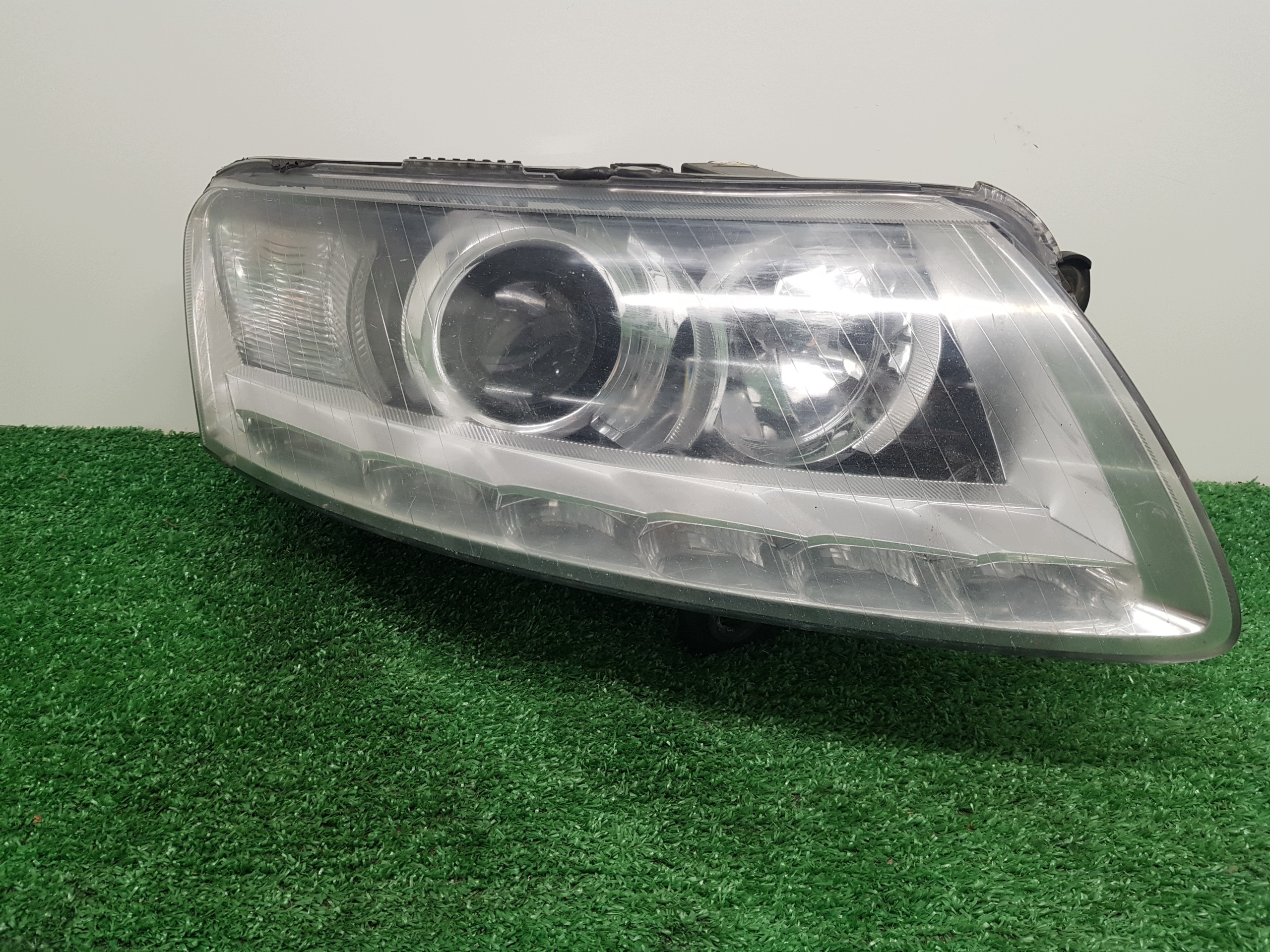 light right front LIFT AUDI A6-C6 XENON 8K041597 4F0941004CP