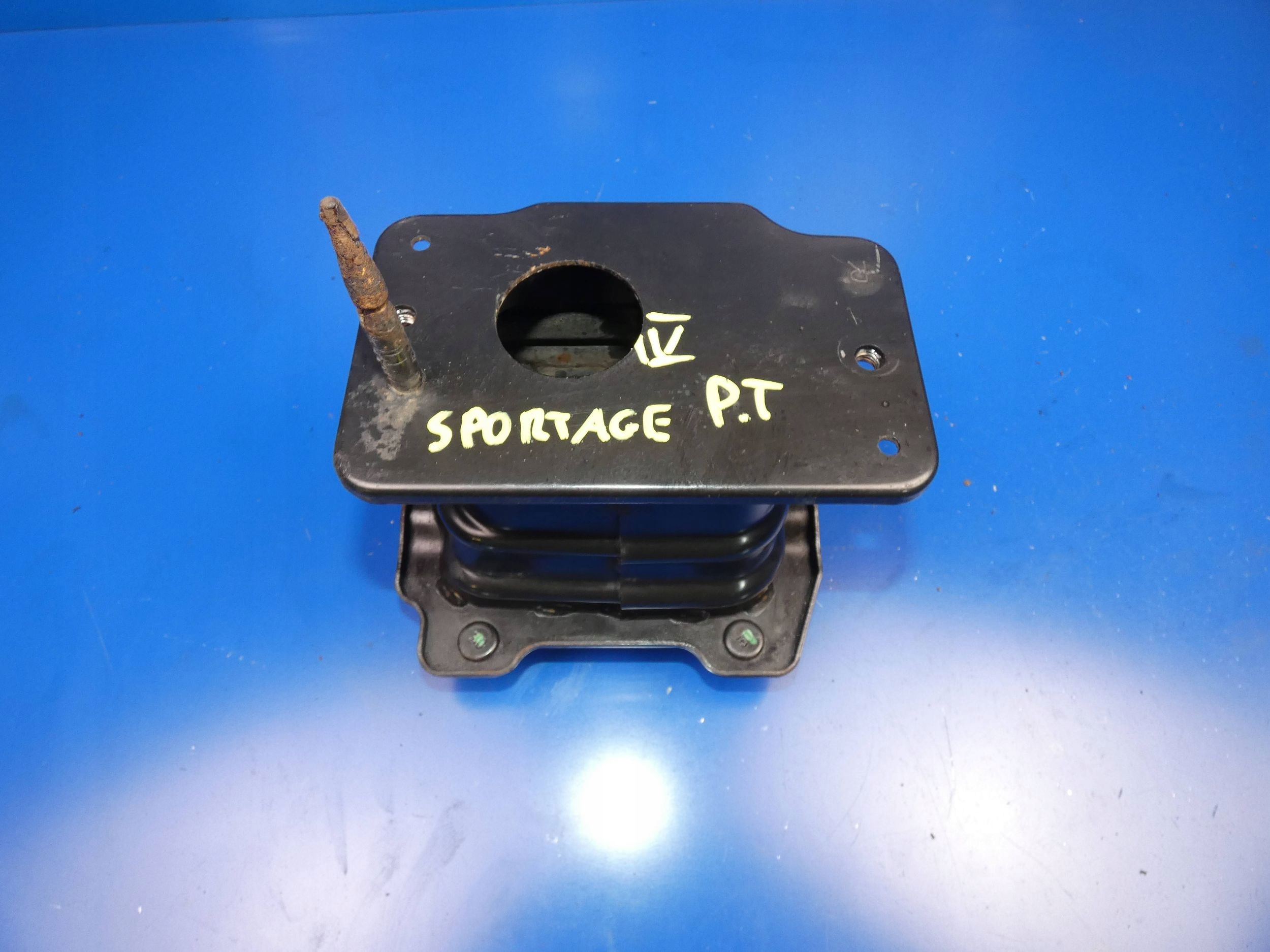 KIA SPORTAGE IV 4 2016- beam tip siders right right rear part