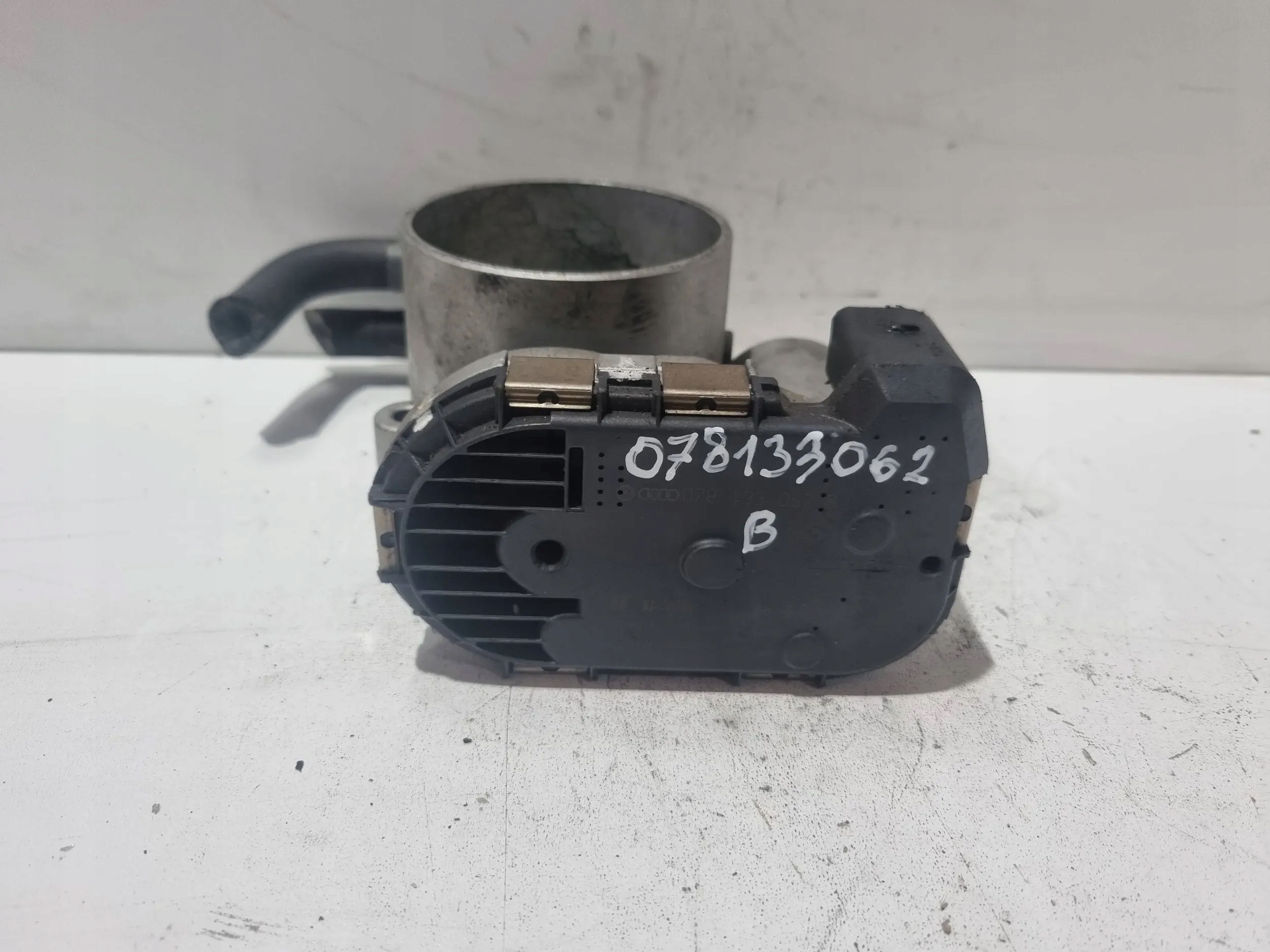 Valvola a farfalla 078133062B Audi A4 B5 Lift 2.4