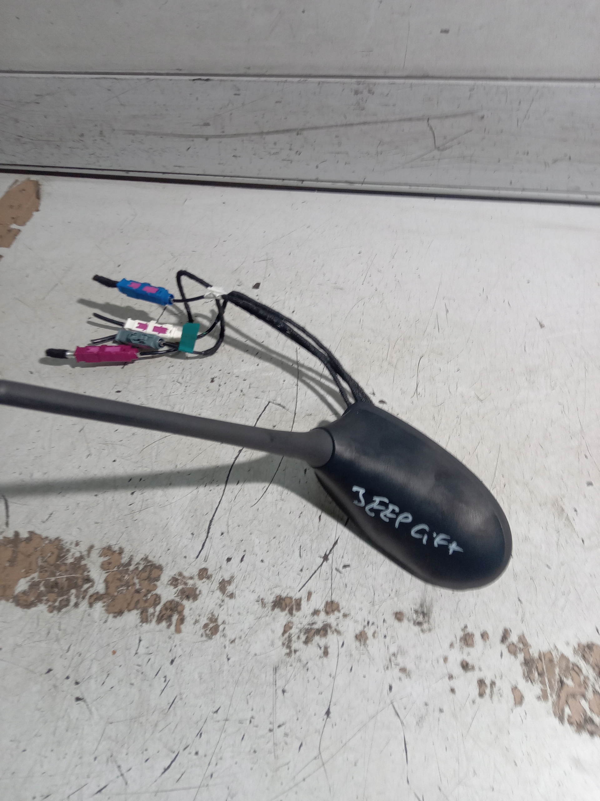 JEEP RENEGADE LIFT ANTENA DACHOWA 521316610