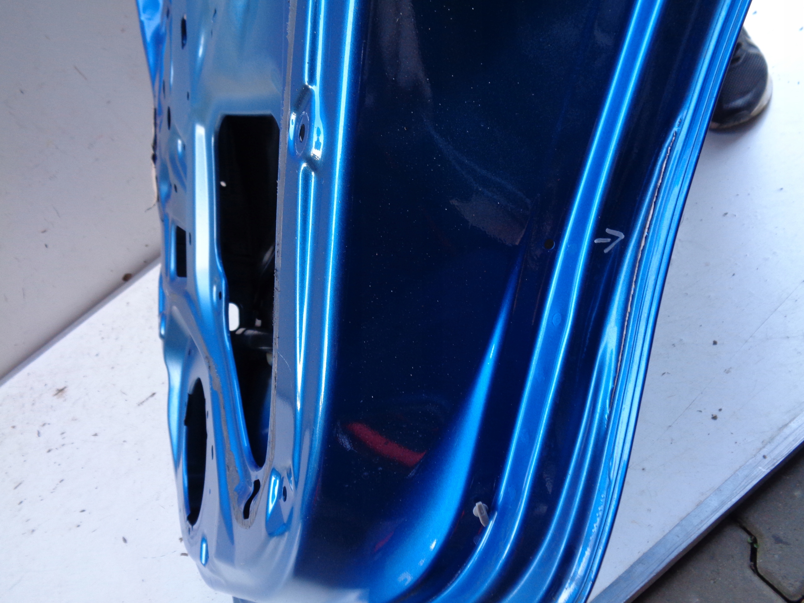 door right rear. SUZUKI SWIFT MK8 17- NR 43106