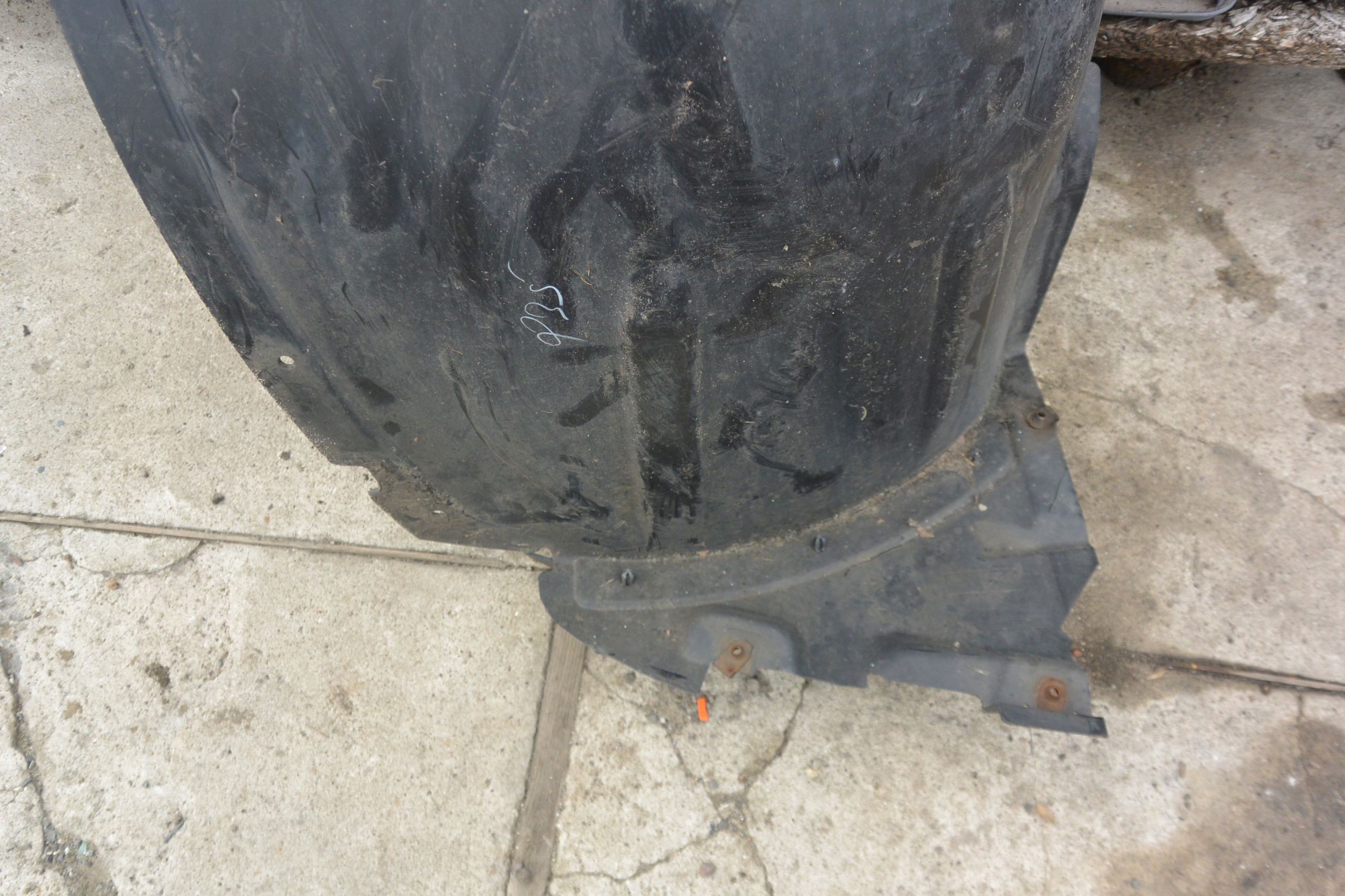 mudguard front right left MERCEDES ML W164