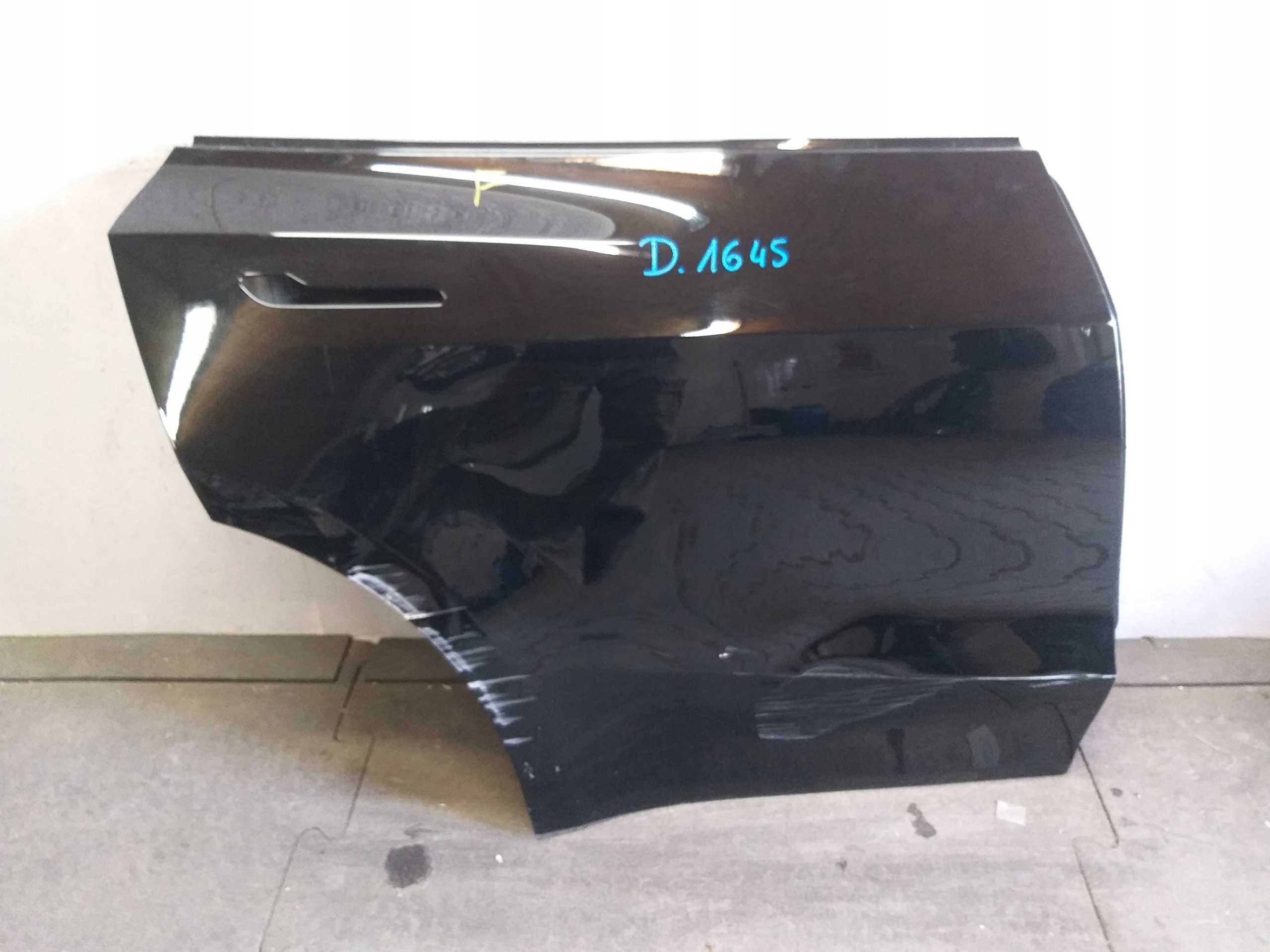 DRZWI TYŁ PRAWE TESLA Y