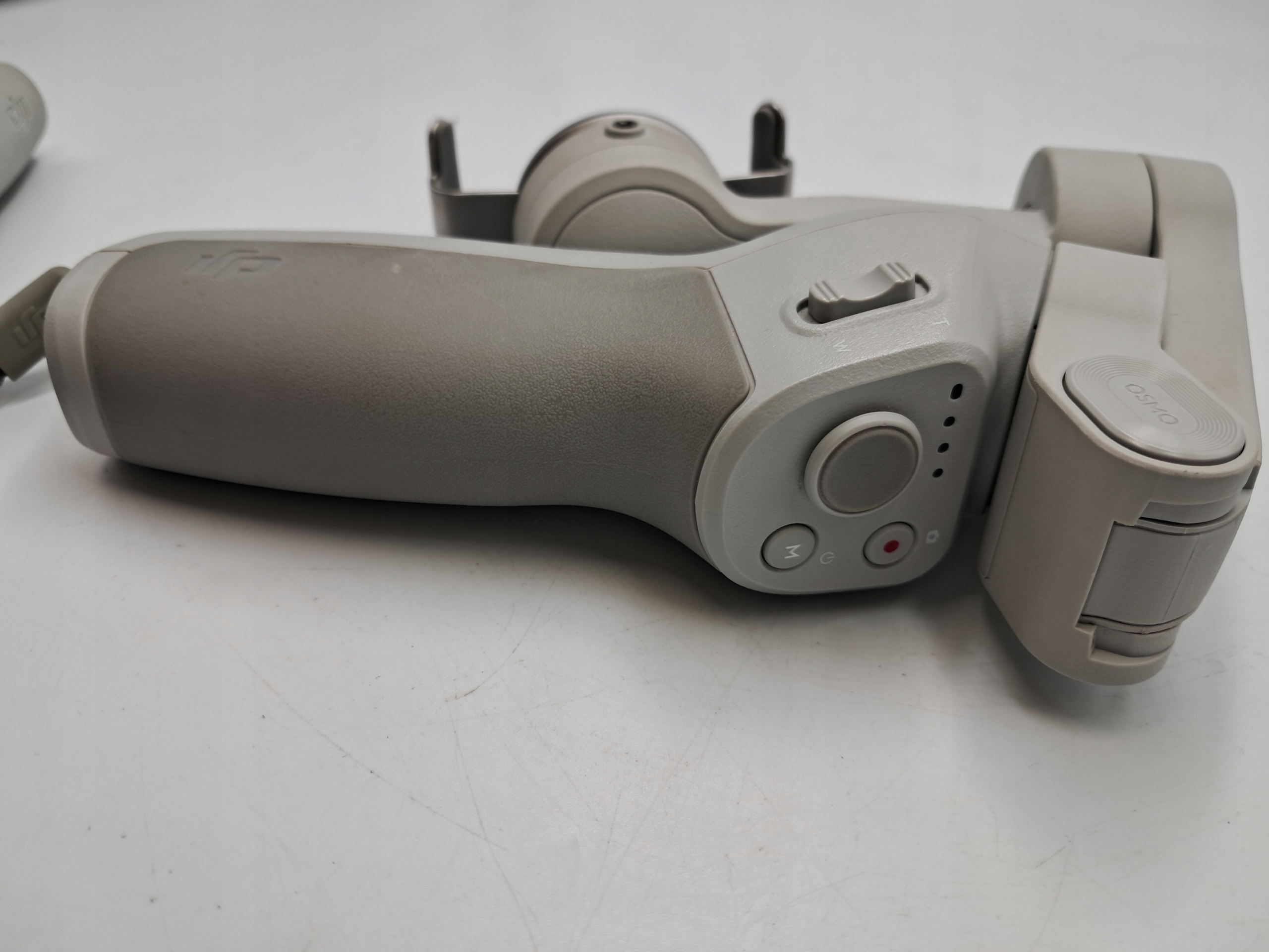 【ほぼ未使用】DJI OM5 ホワイトピンク Amazon.co.jp: 【国内正規品】 DJI OM 5 サンセット ホワイト