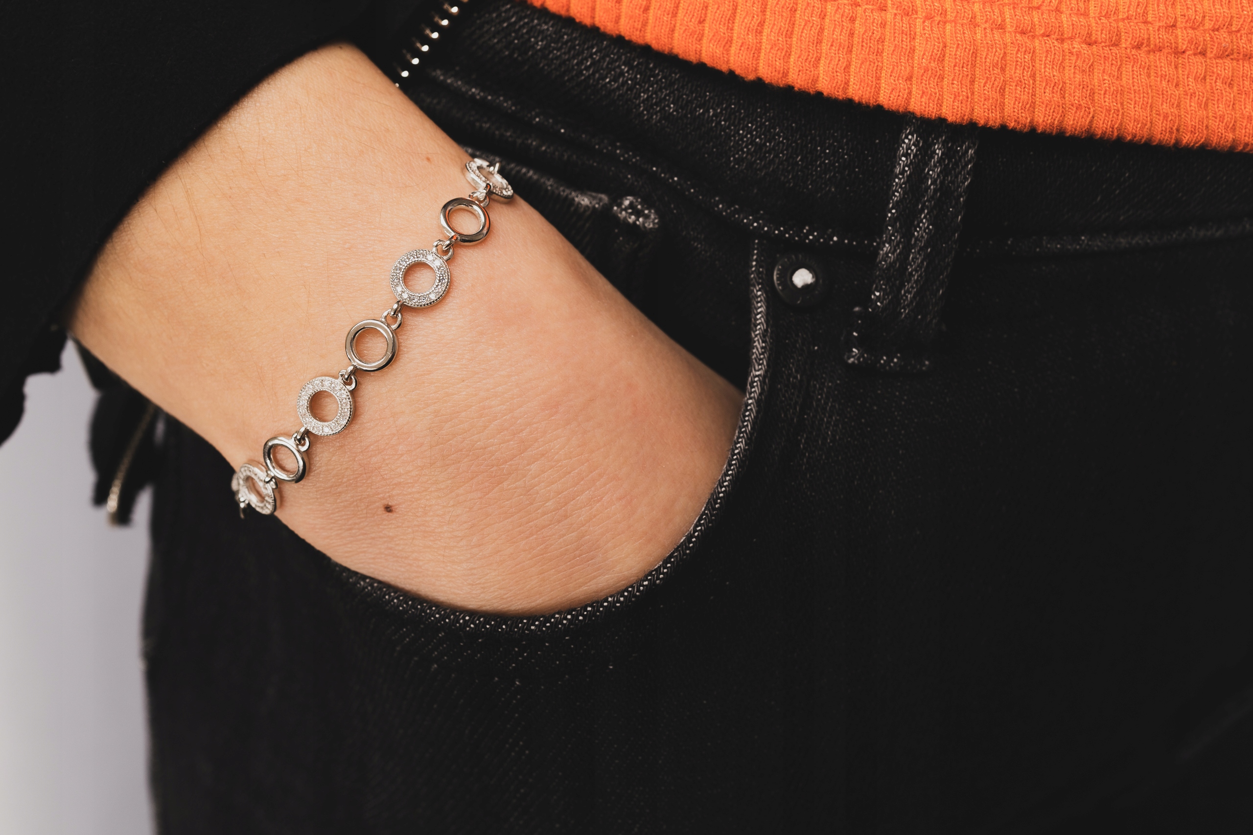 Stříbrný Náramek Ag 925 Kolečka, Lesklé Zirkony Jako Dárek Pro Ženu