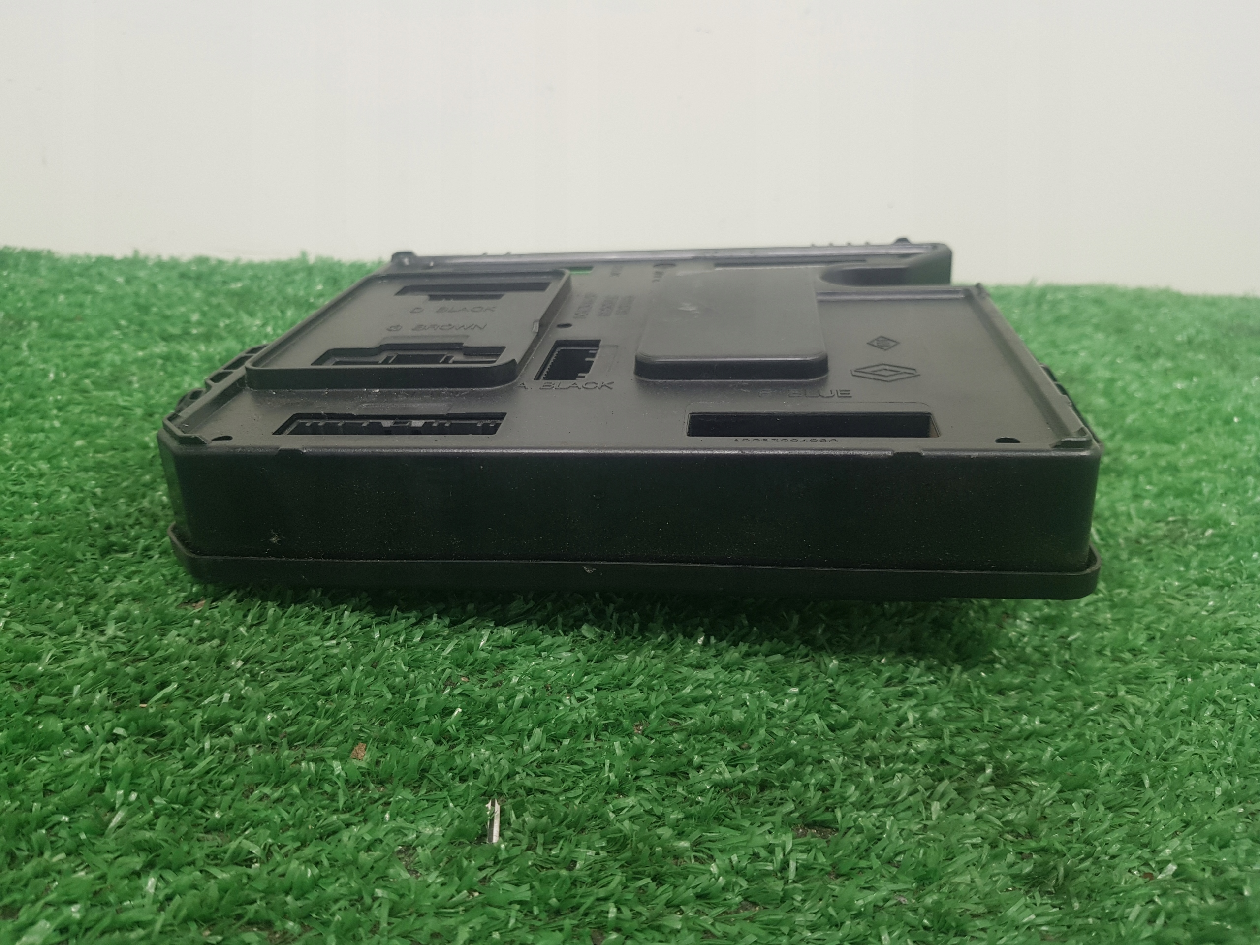 module control unit BCM RENAULT SCENIC 3 284B17882R