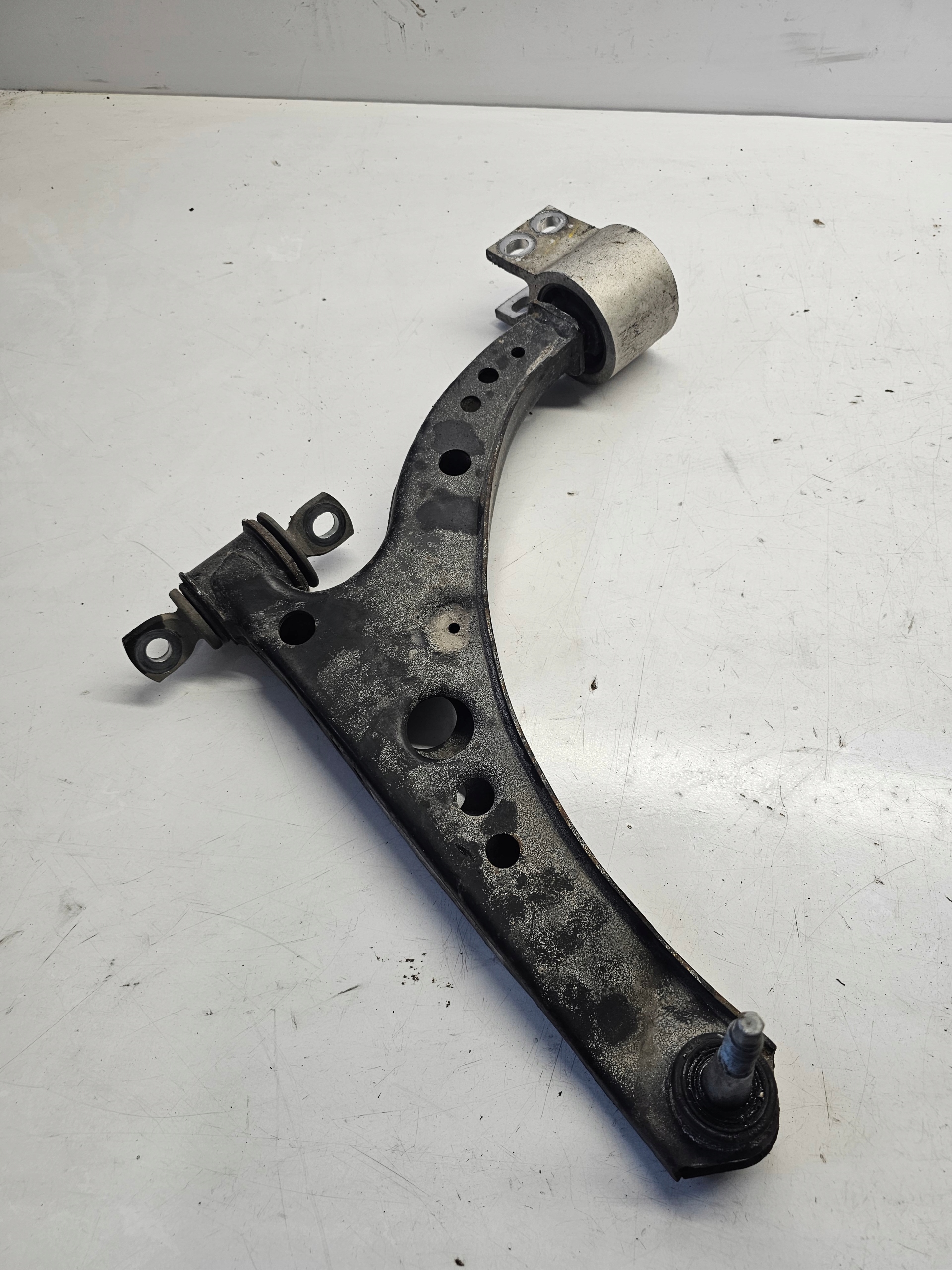 OPEL ASTRA K 5 V arm left front