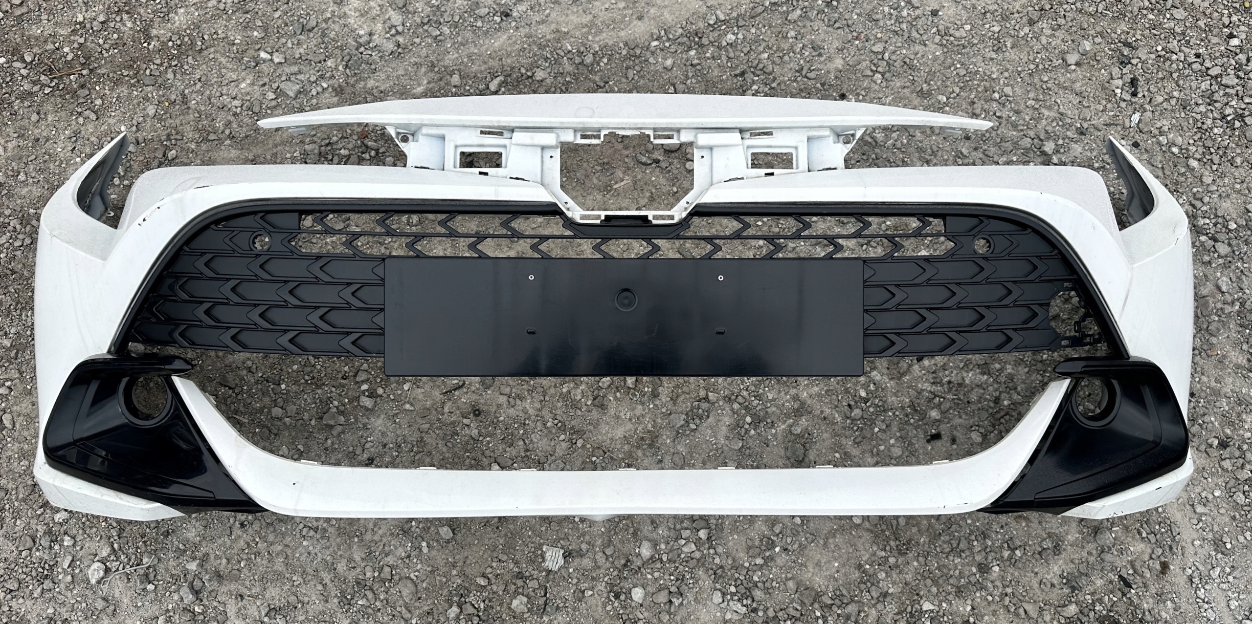 ZDERZAK PRZEDNI TOYOTA COROLLA E21 LIFT HB kombi za 1800.00PLN z ...