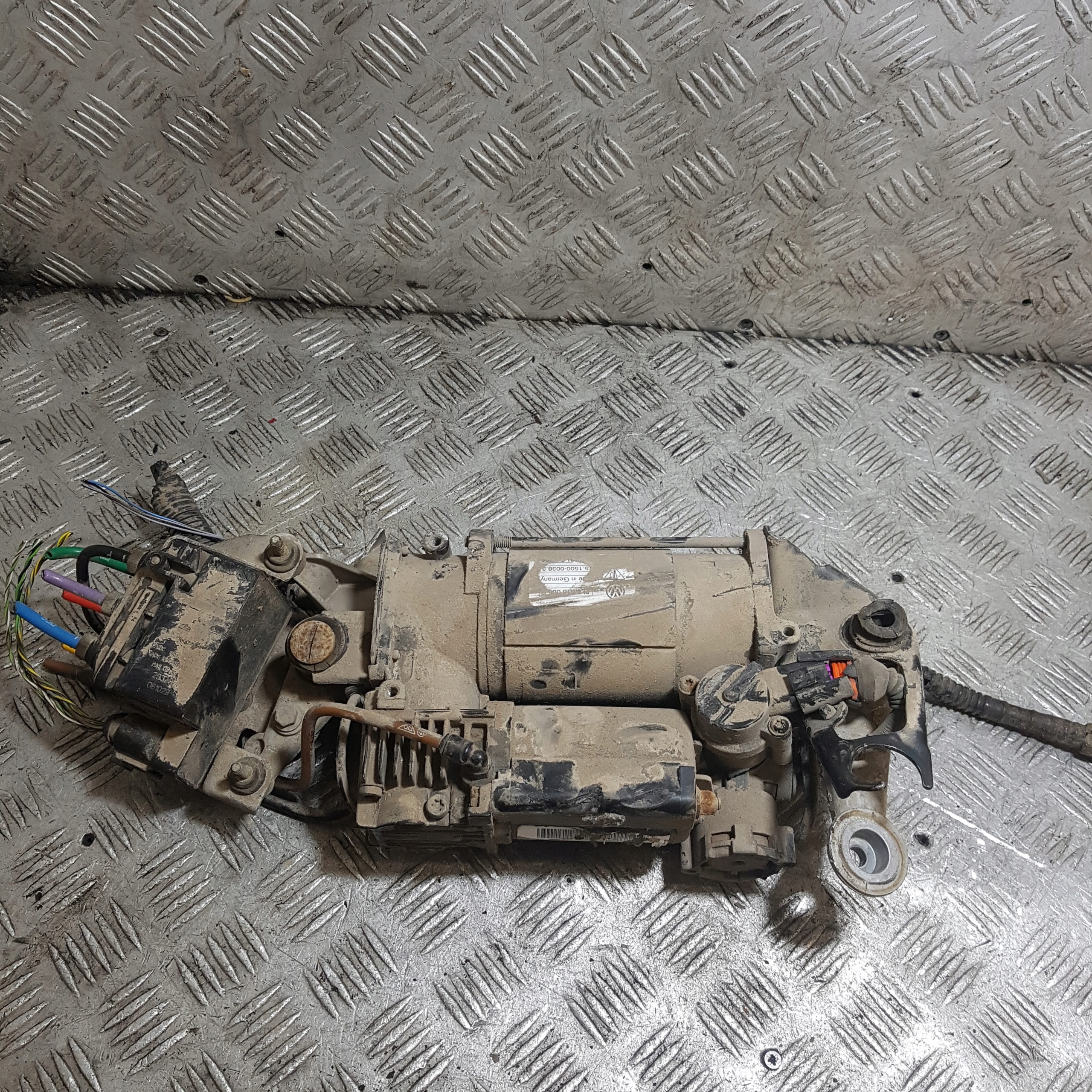 compressor compressor; air VOLKSWAGEN TOUAREG 7L0616006E 0010643