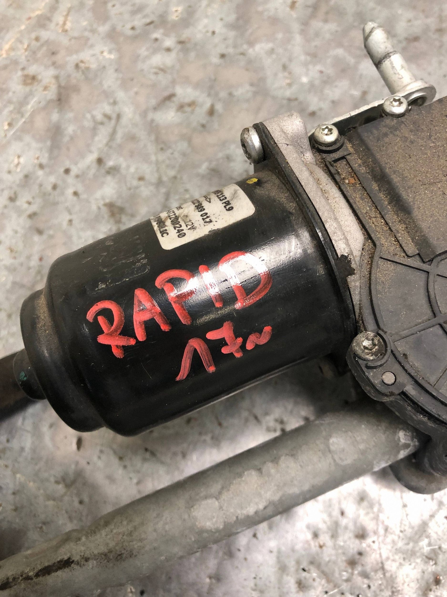 Wischergestänge SKODA RAPID 5JB955113