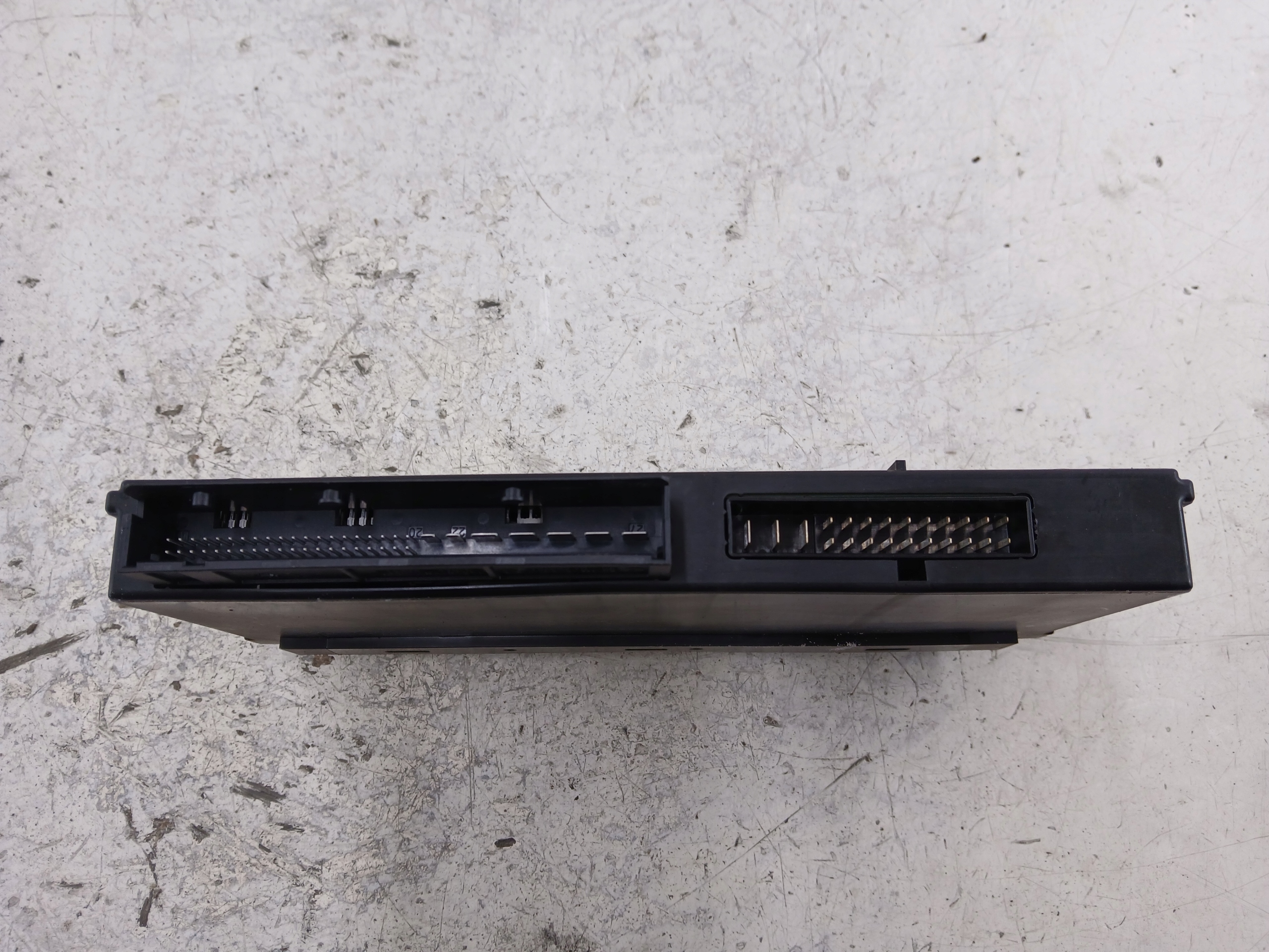 BMW E90 E91 E83 E87 E84 Centralina comfort 9247472