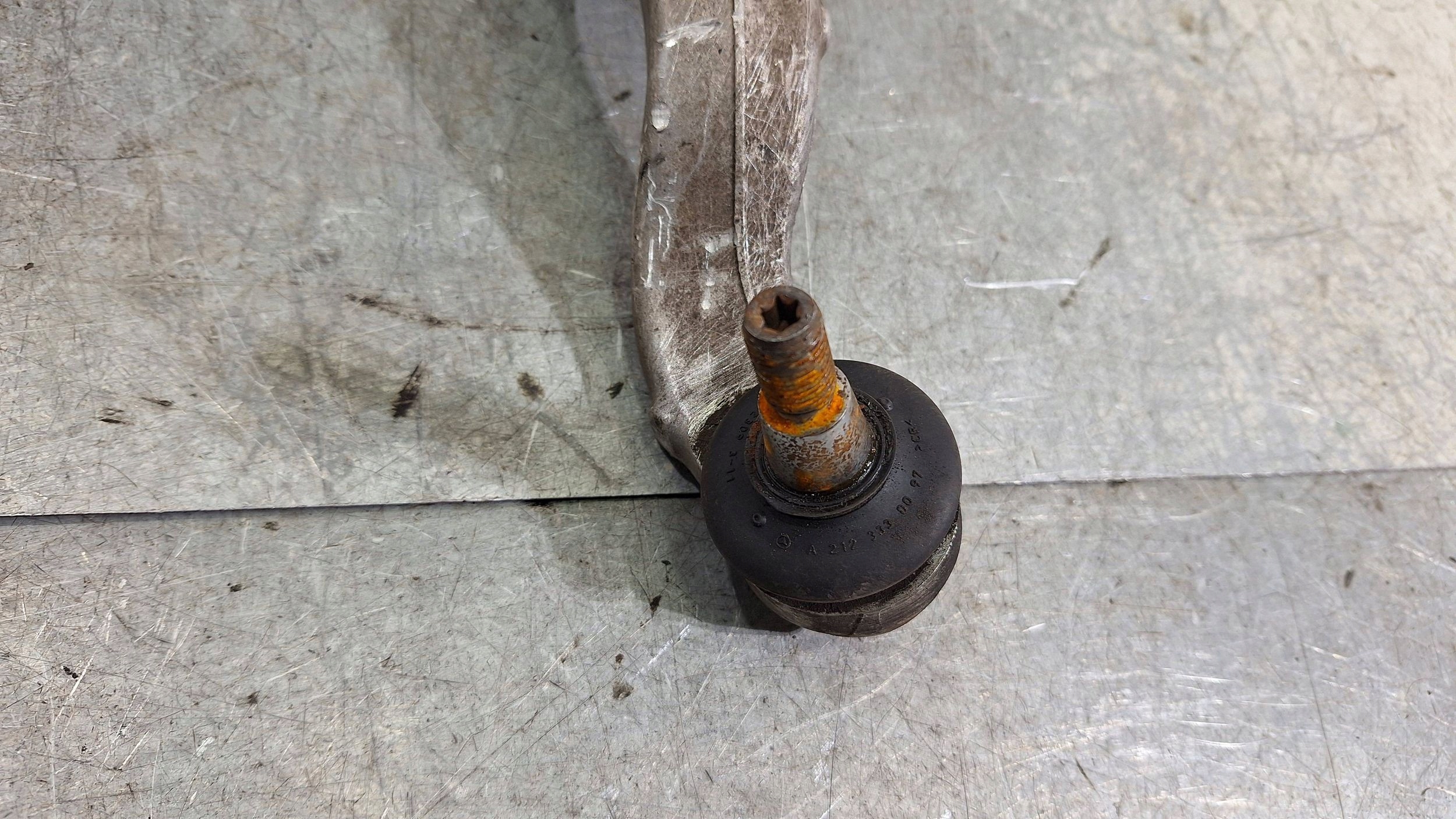 arm right front MERCEDES E-KLASA W212 2.2 CDI AMG E63