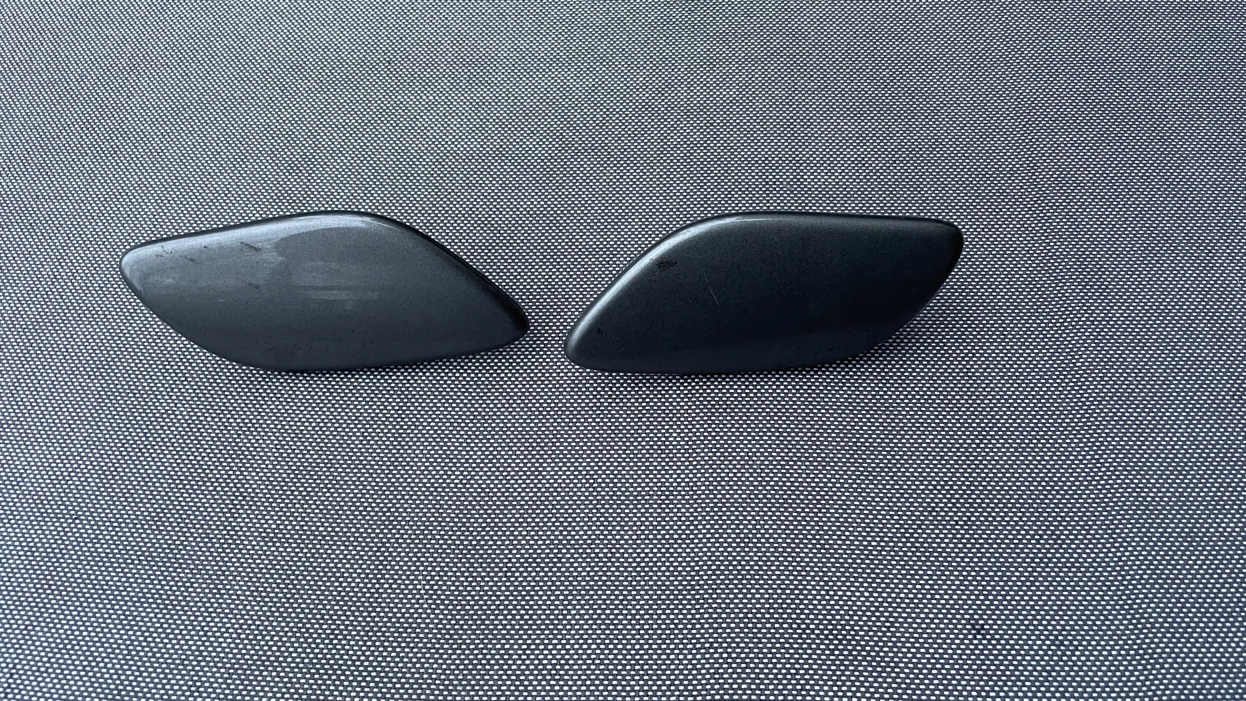 30678624 3067825 - VOLVO V70 крышка омывателя лампы левая правая