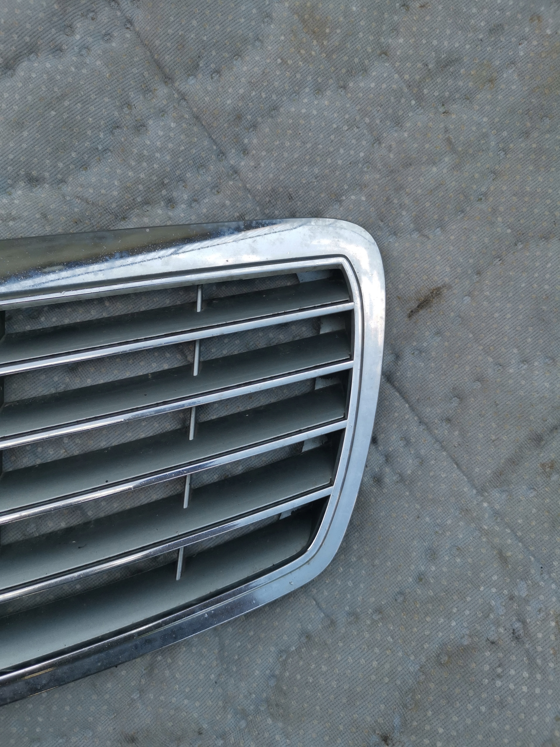 mercedes E-KLASA W211 before LIFT grille front CHROM A2118800383