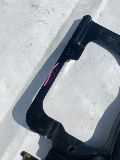 FORD PUMA Stütze Halter H1BB-6K034-AB