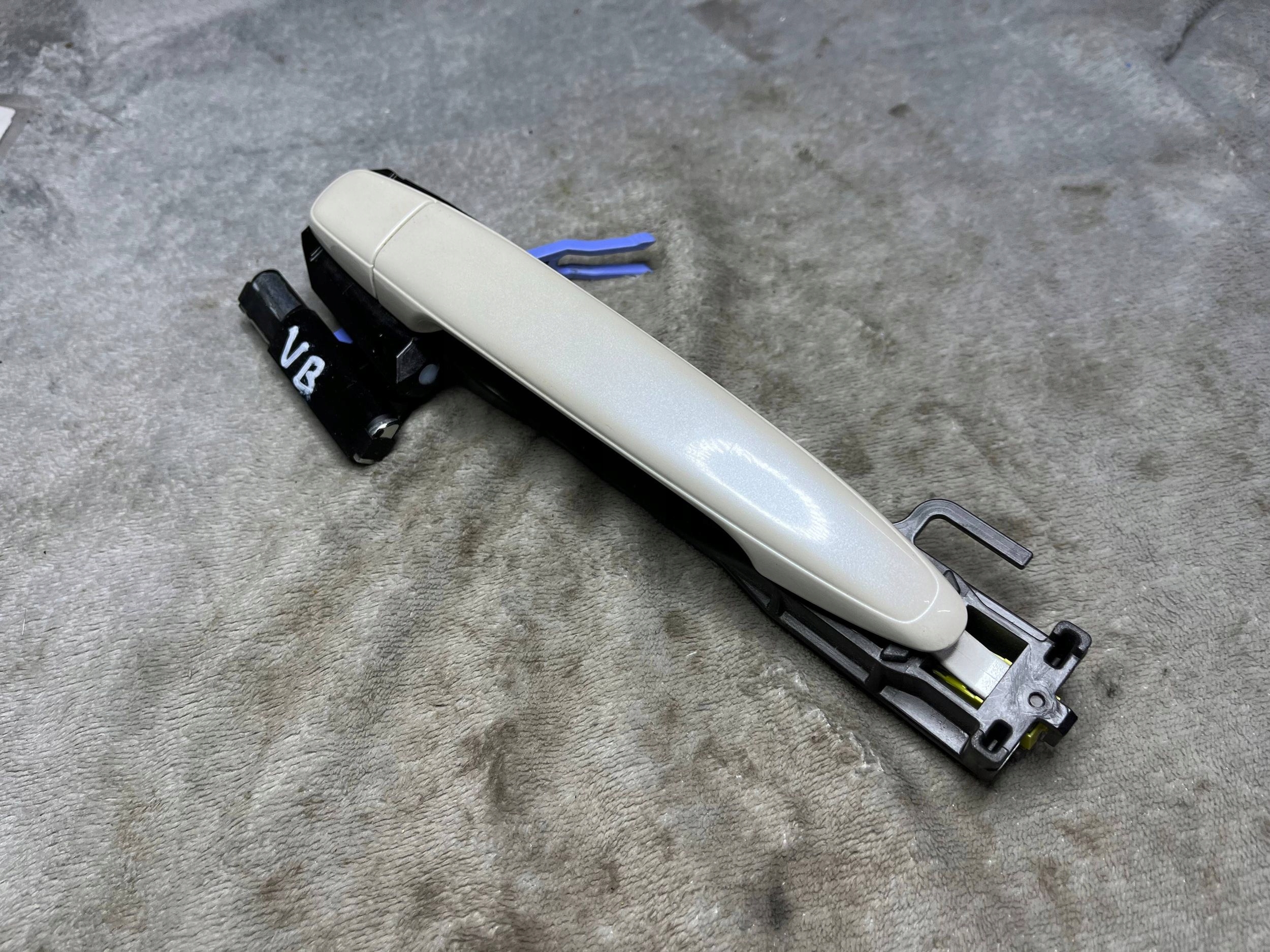 Poignée Externe Portière SUBARU OUTBACK OEM 62142AJ010 !J