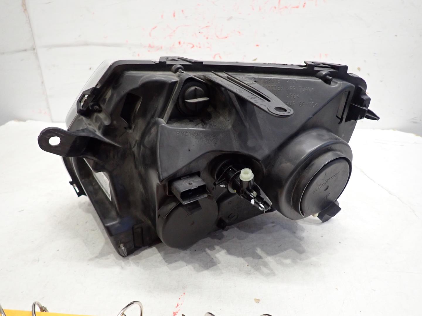light front front right DACIA DUSTER and 2010-2014 260101891