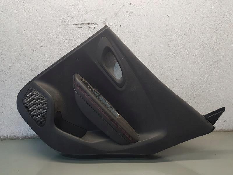 TAPICERKA DRZWI PRAWY TYŁ KADJAR 829A08553R