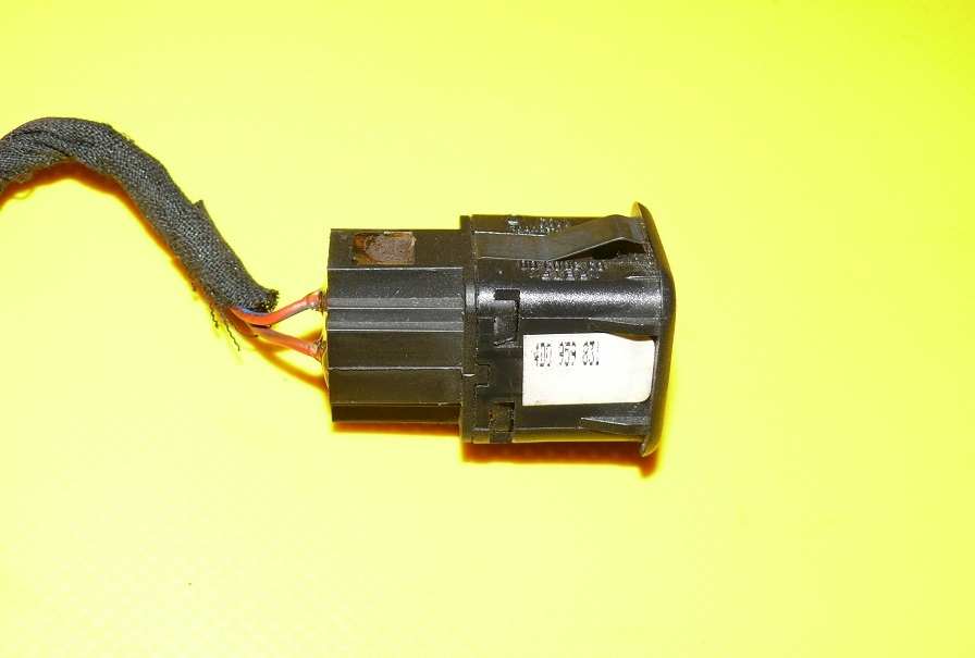button of the opening bonnet boot AUDI A6 C6 04-08r. 4D0959831