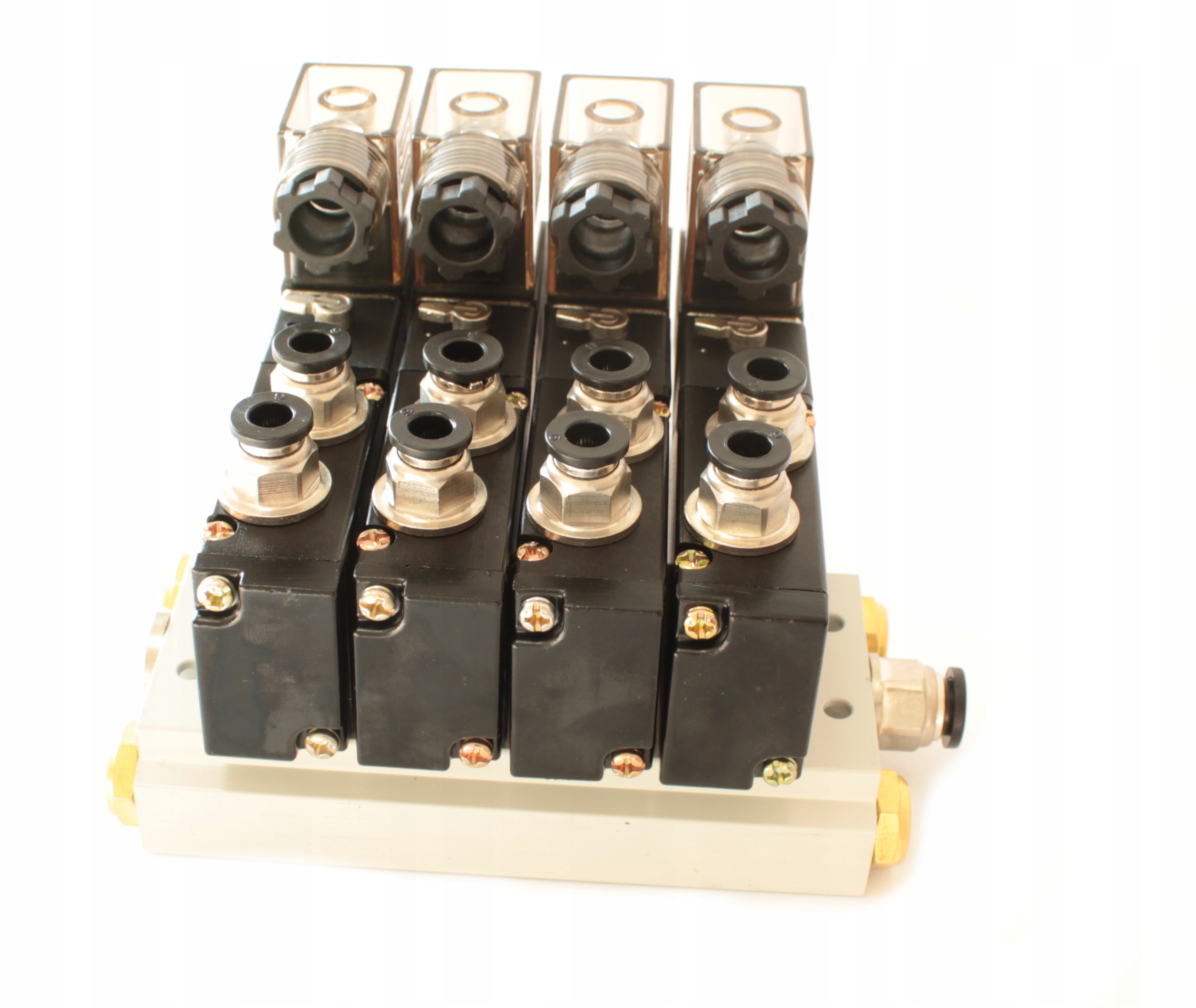 Wyspa 4 zaworowa 5/2 1/4 24VDC 4 zawory Marka inny