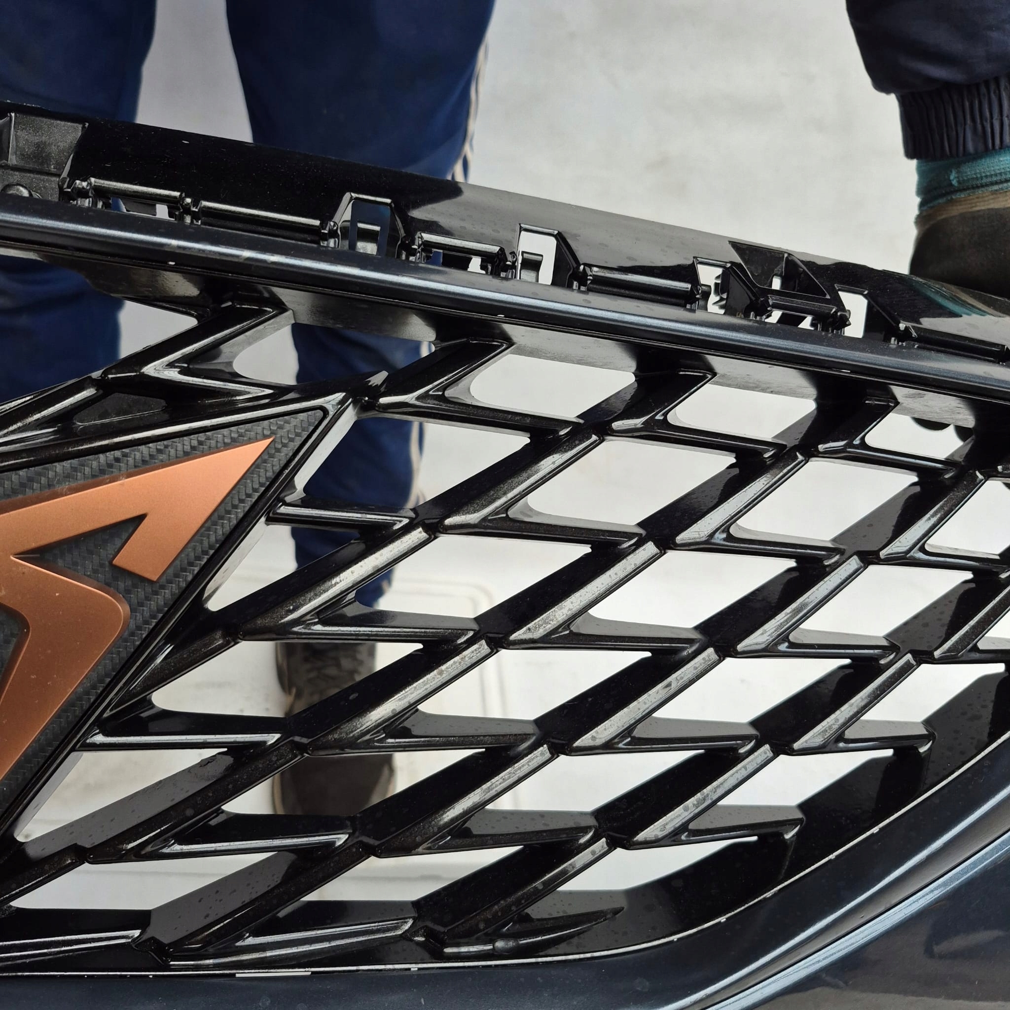 CUPRA FORMENTOR 5FF 20- bumper front front grill grid 5FF807221A