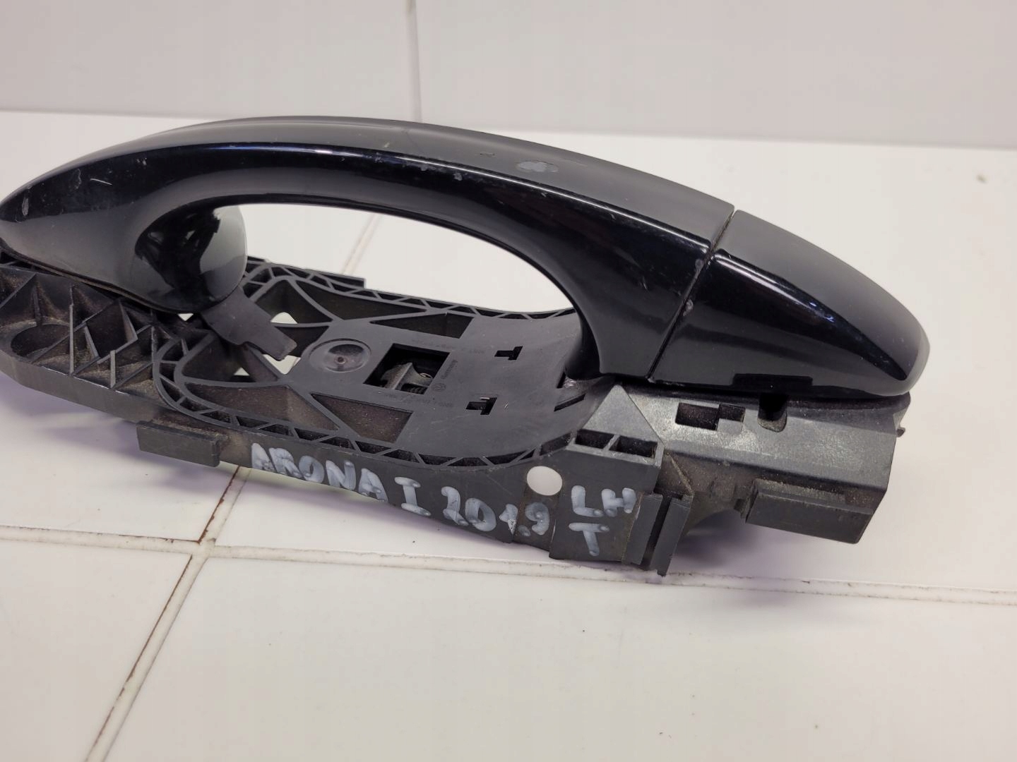 handle exterior door rear part left side SEAT Arona 2020 5F4839017A