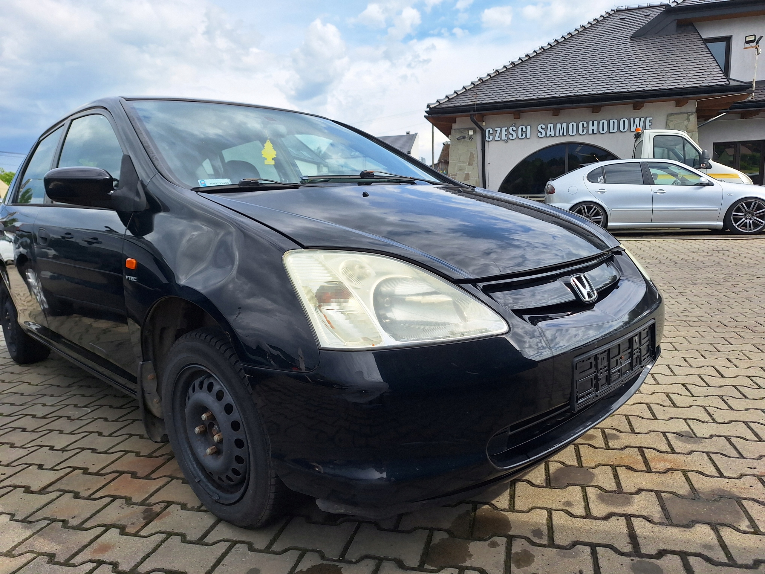 HONDA CIVIC 7 VII EU8 01-06 door left front front 5D B92P