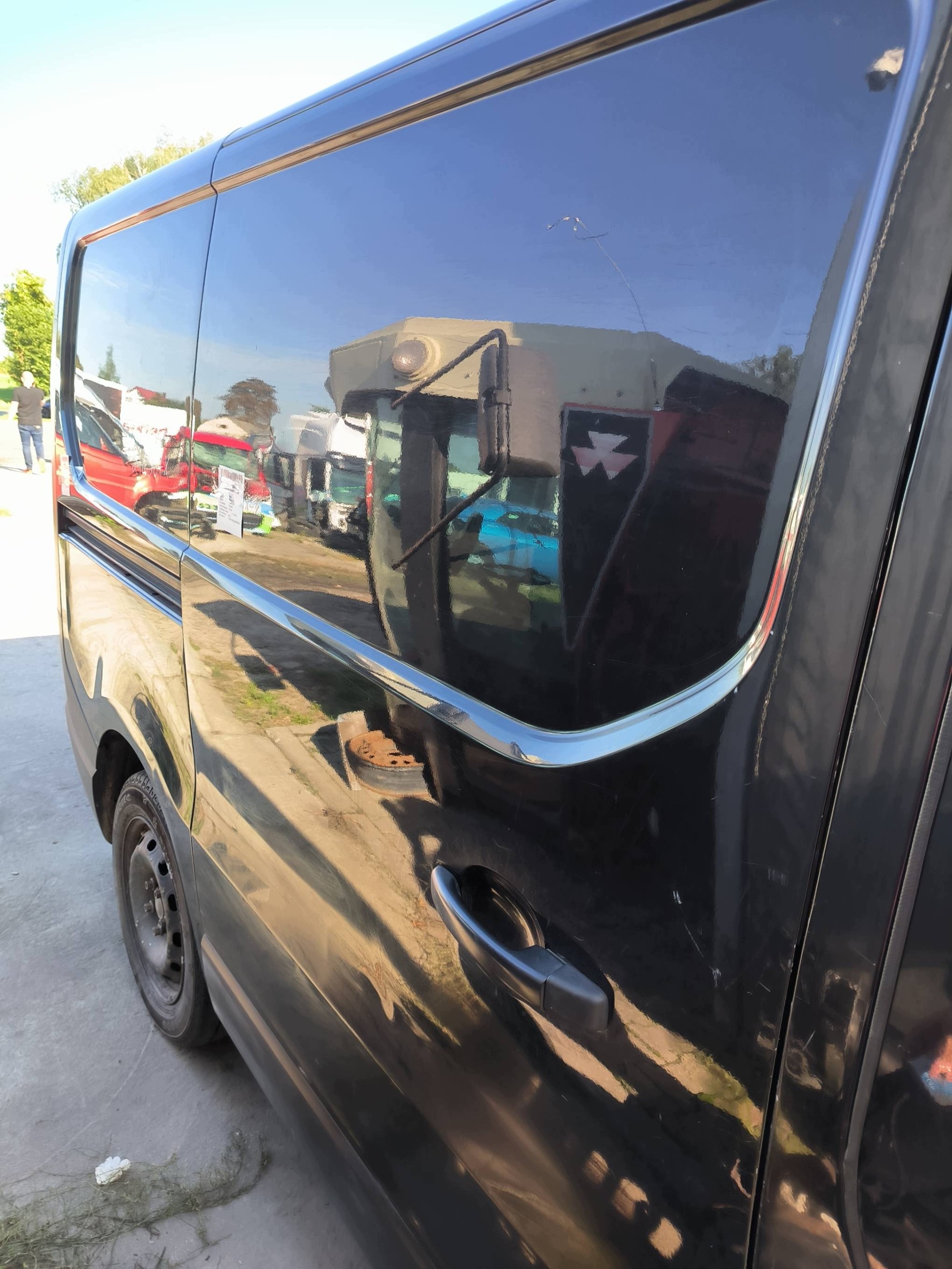 dveře posuvné pravé TED68 RENAULT TRAFIC III
