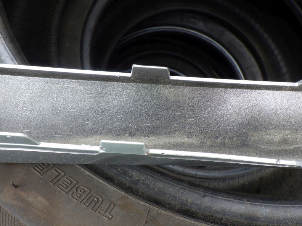 MERCEDES EQA A243 W243 243 moulding for front bumper A2438852603