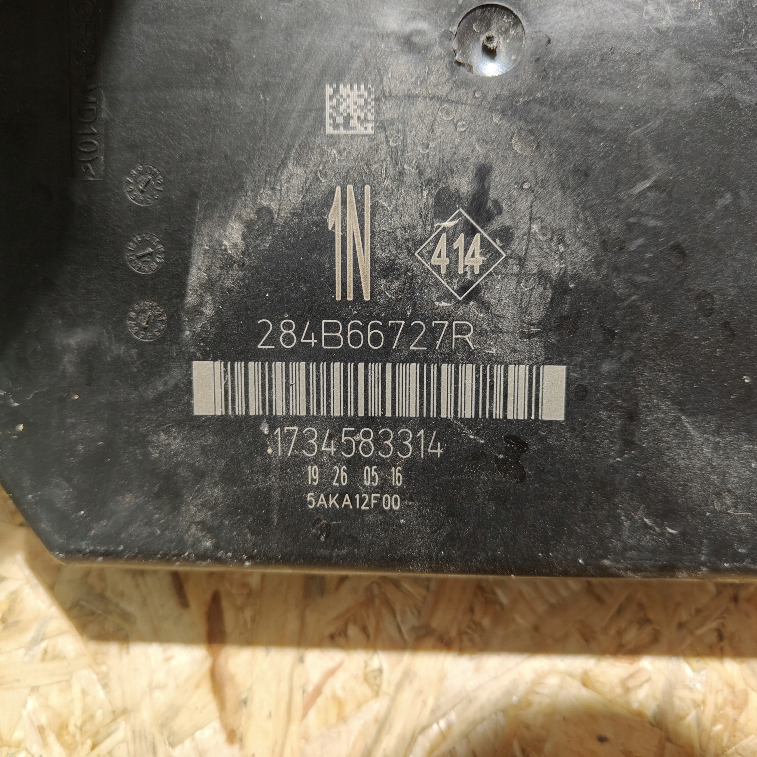 module USM RENAULT 284B66727R