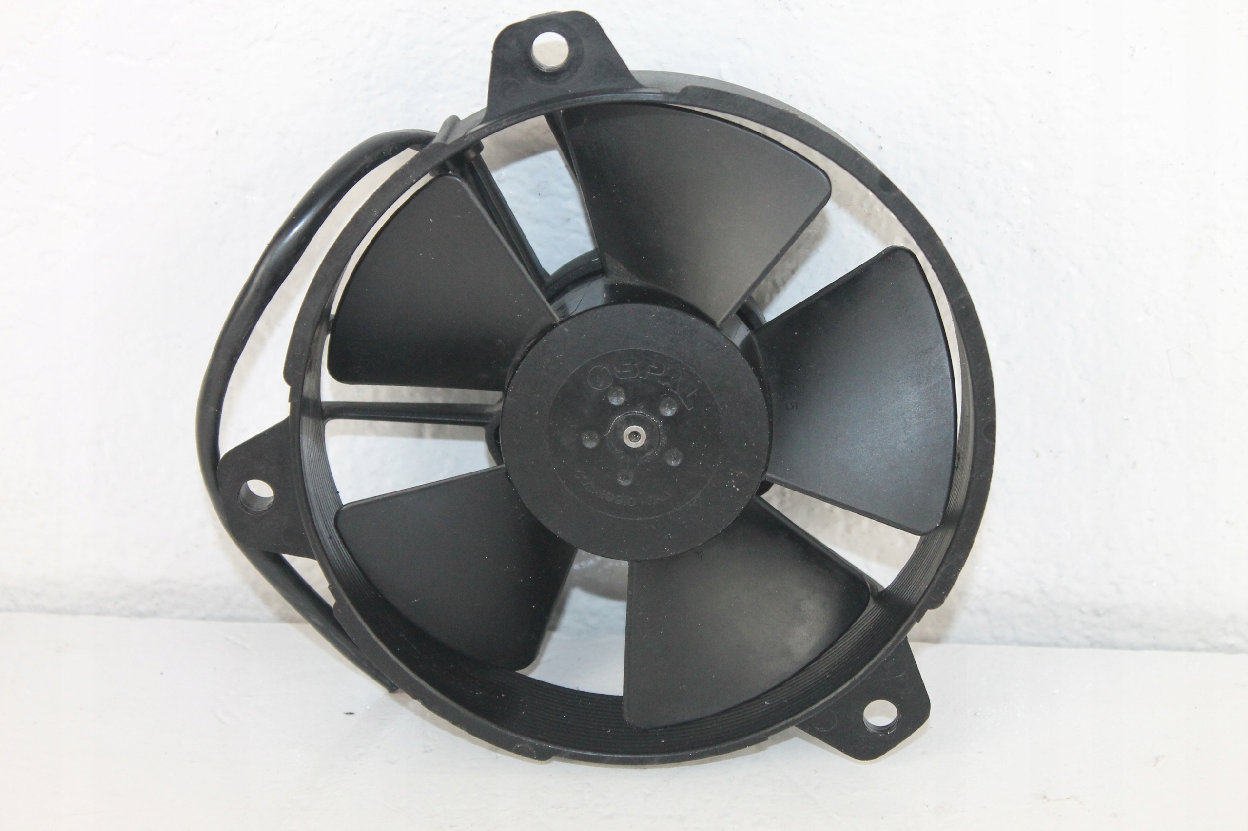 APRILIA RSV 4 1000 13 14 ABS WENTYLATOR LEWY