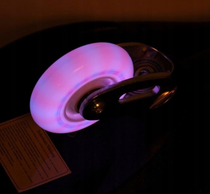 Deskorolka Waveboard FunTomia kółka LED Marka FunTomia