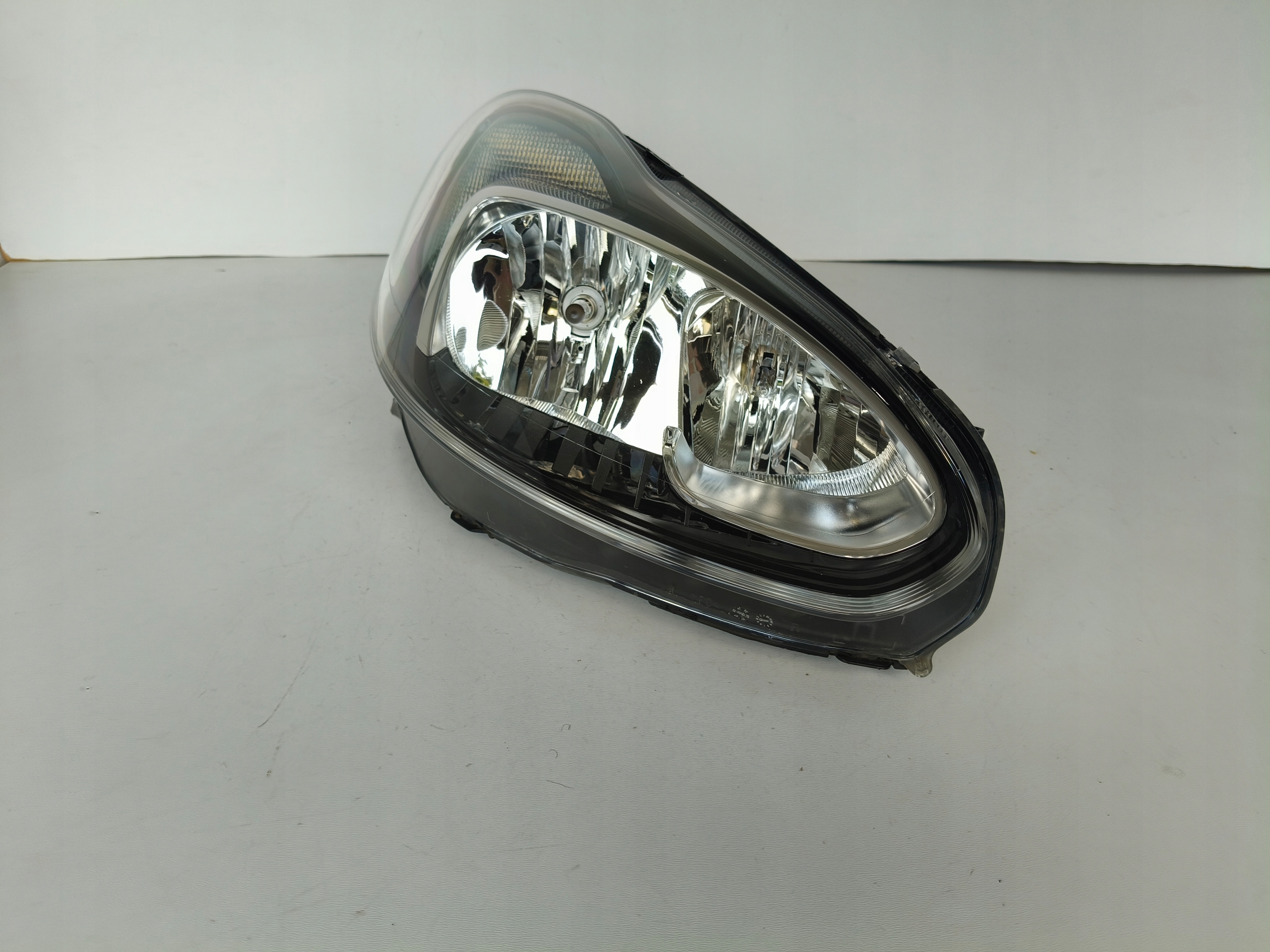 light right REFLEKTOR OPEL ADAM 13- LED