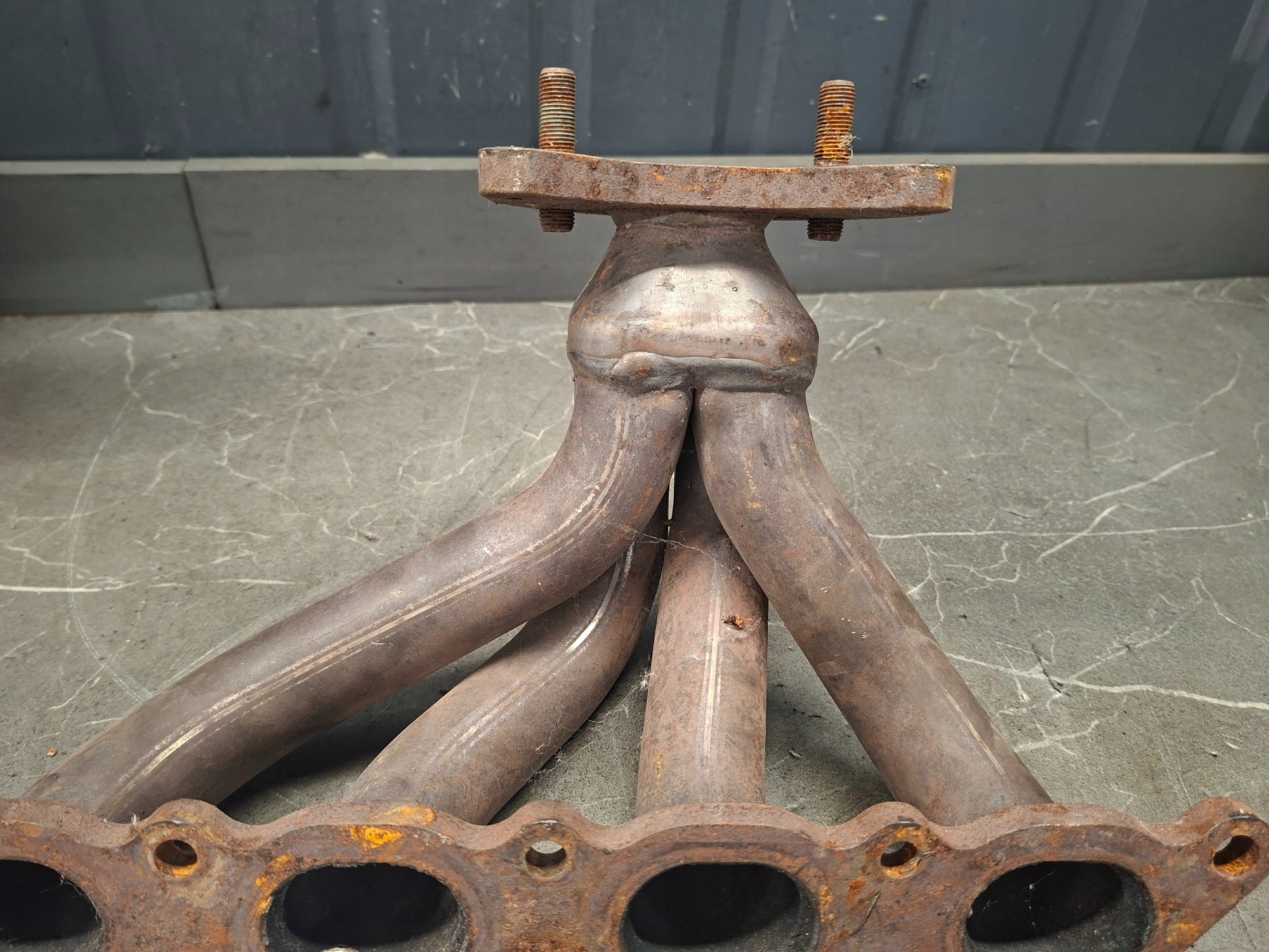 коллектор выпускной mitsubishi CARISMA 1.8