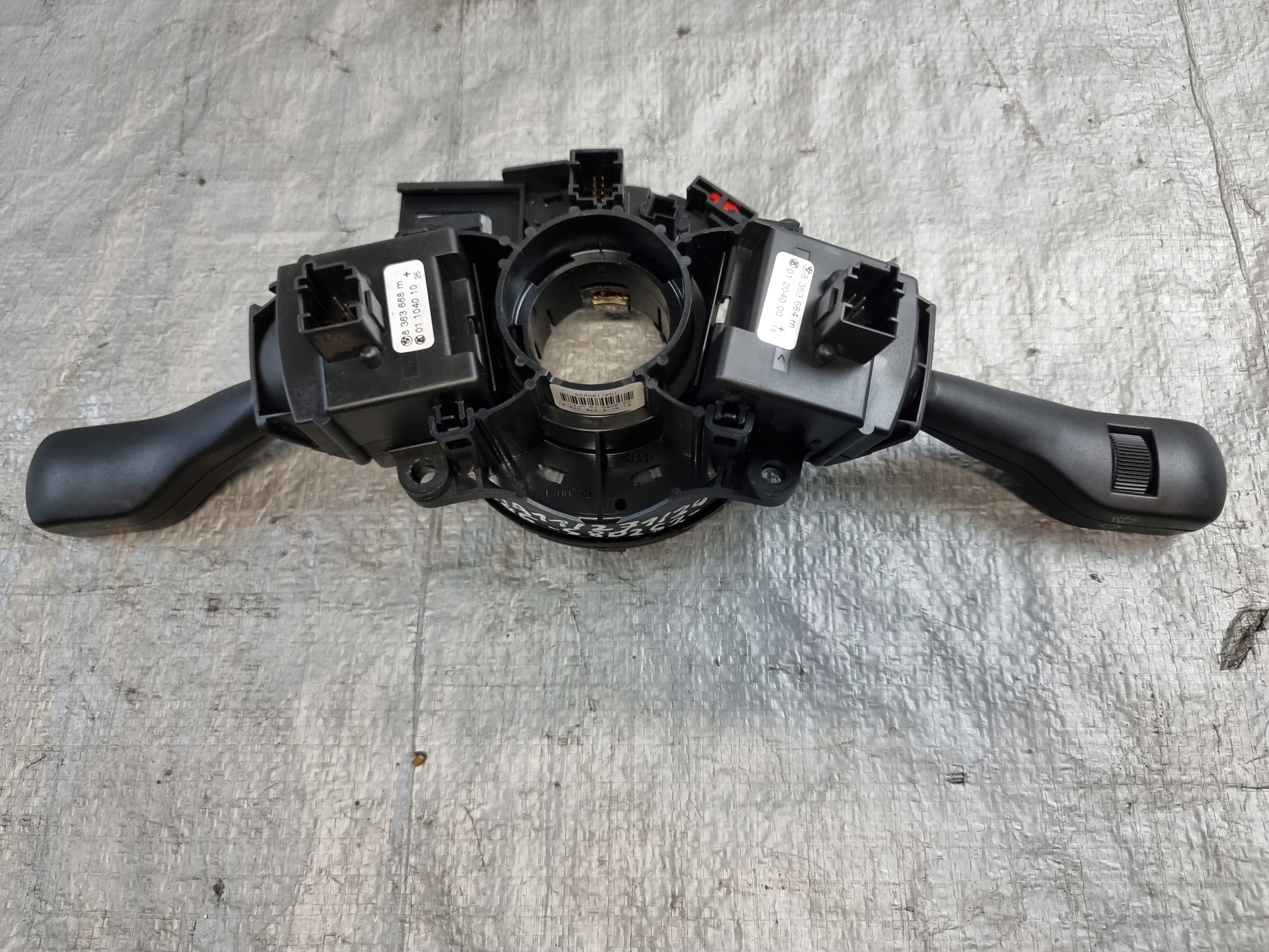steering wheel levers and controls ring OE 8376443 8376445 BMW 3 E46 FL 04r