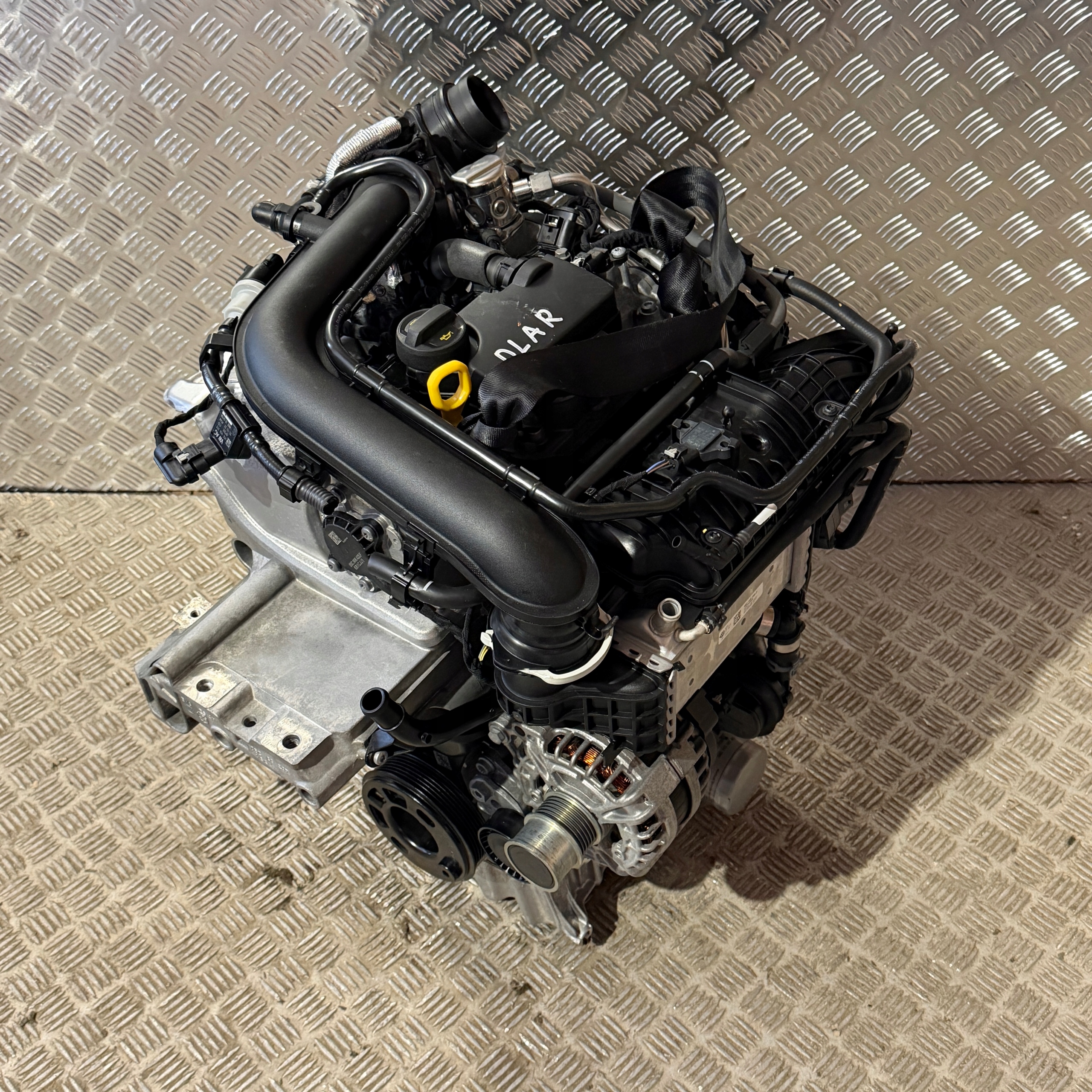 engine ENGINE MOTOR complete " DLA " VW SKODA SEAT VW 1.0 TSI DLA DLAR