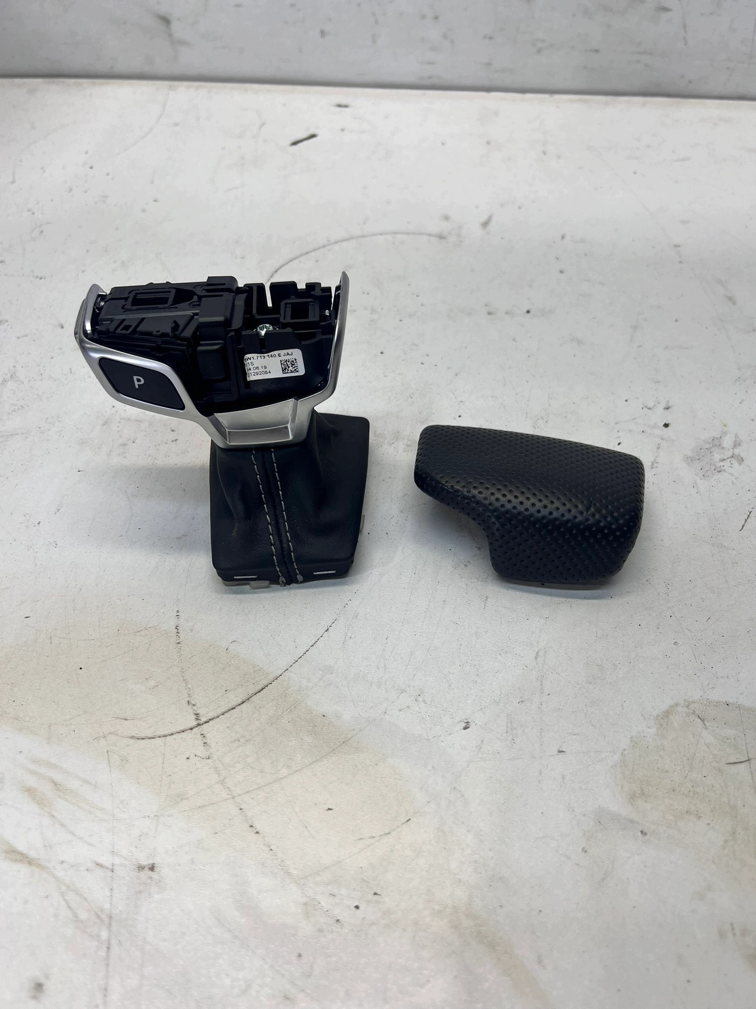 LEVA CAMBIO AUDI A4 B9 A5 8W 8W1713140E 4M1713139G JAJ