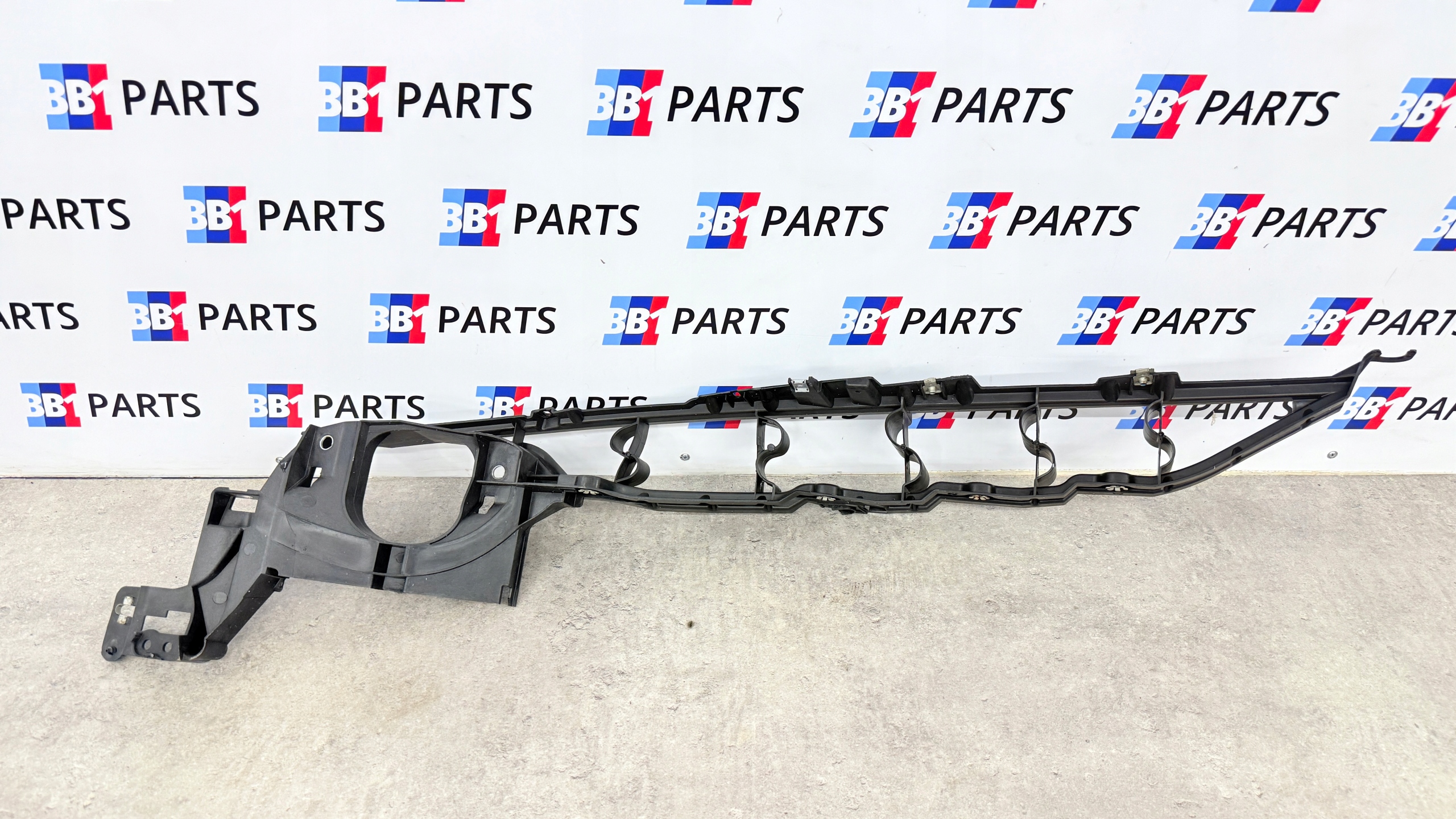 BMW E70 E71 X5 X6 Support Support plaque Aile Droite Avant LCI 7157990